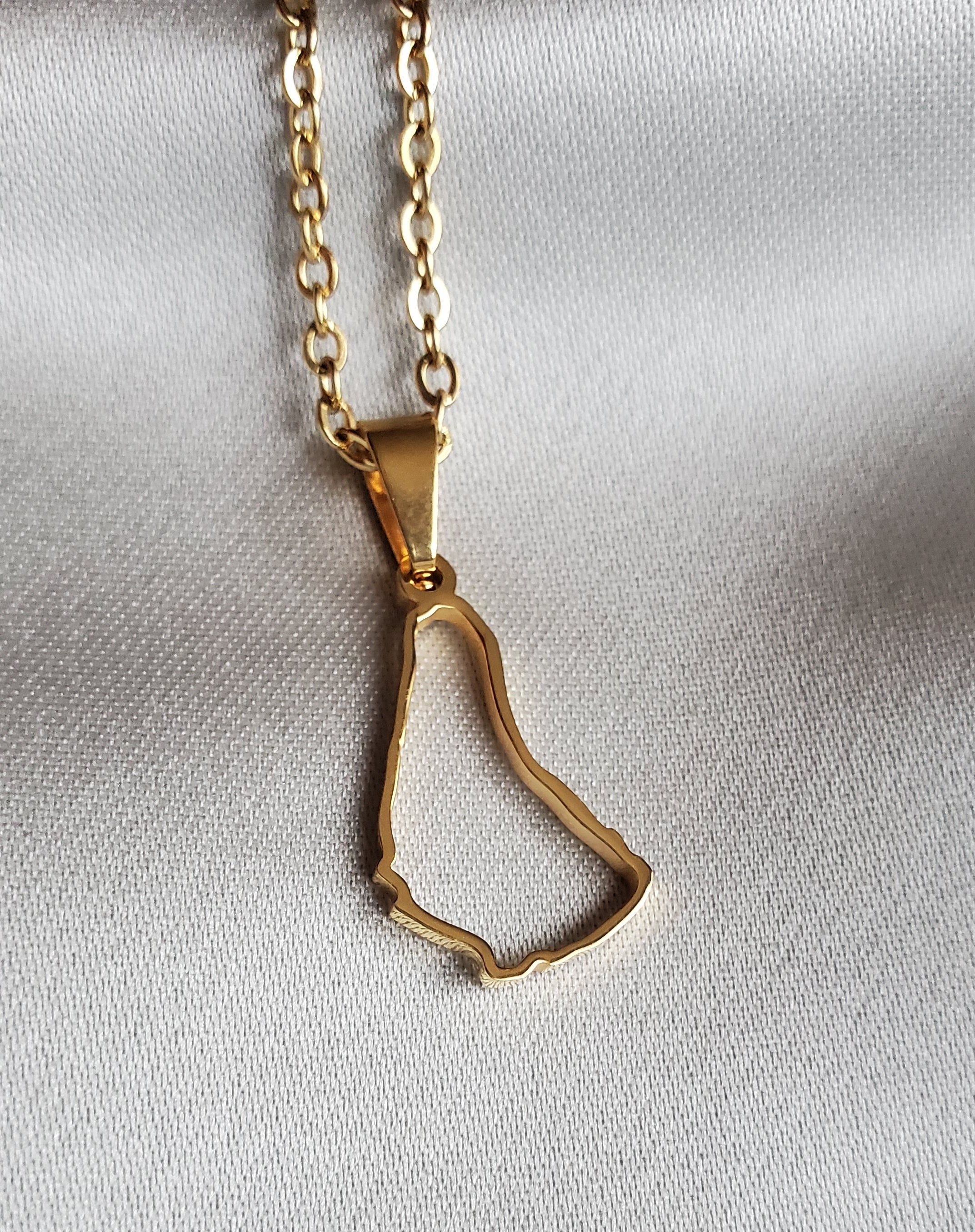 Barbados Outline Map Pendant - Iṣura