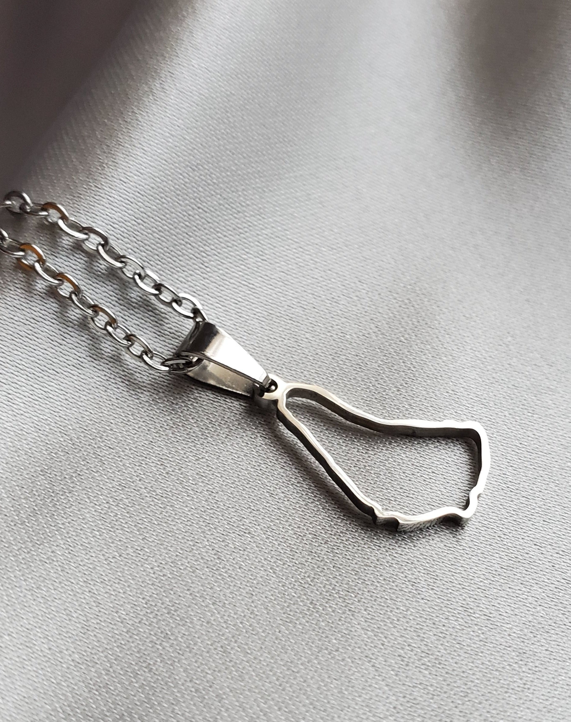 Barbados Outline Map Pendant - Iṣura