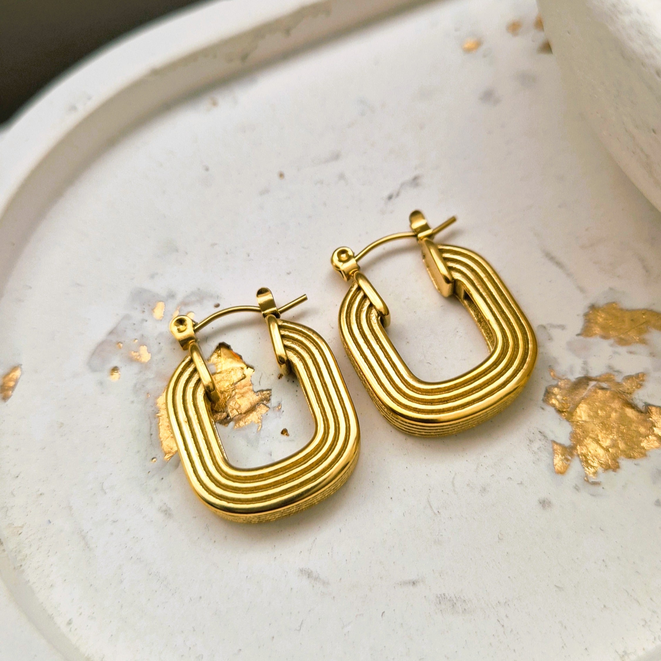 Chimma Earrings - Iṣura