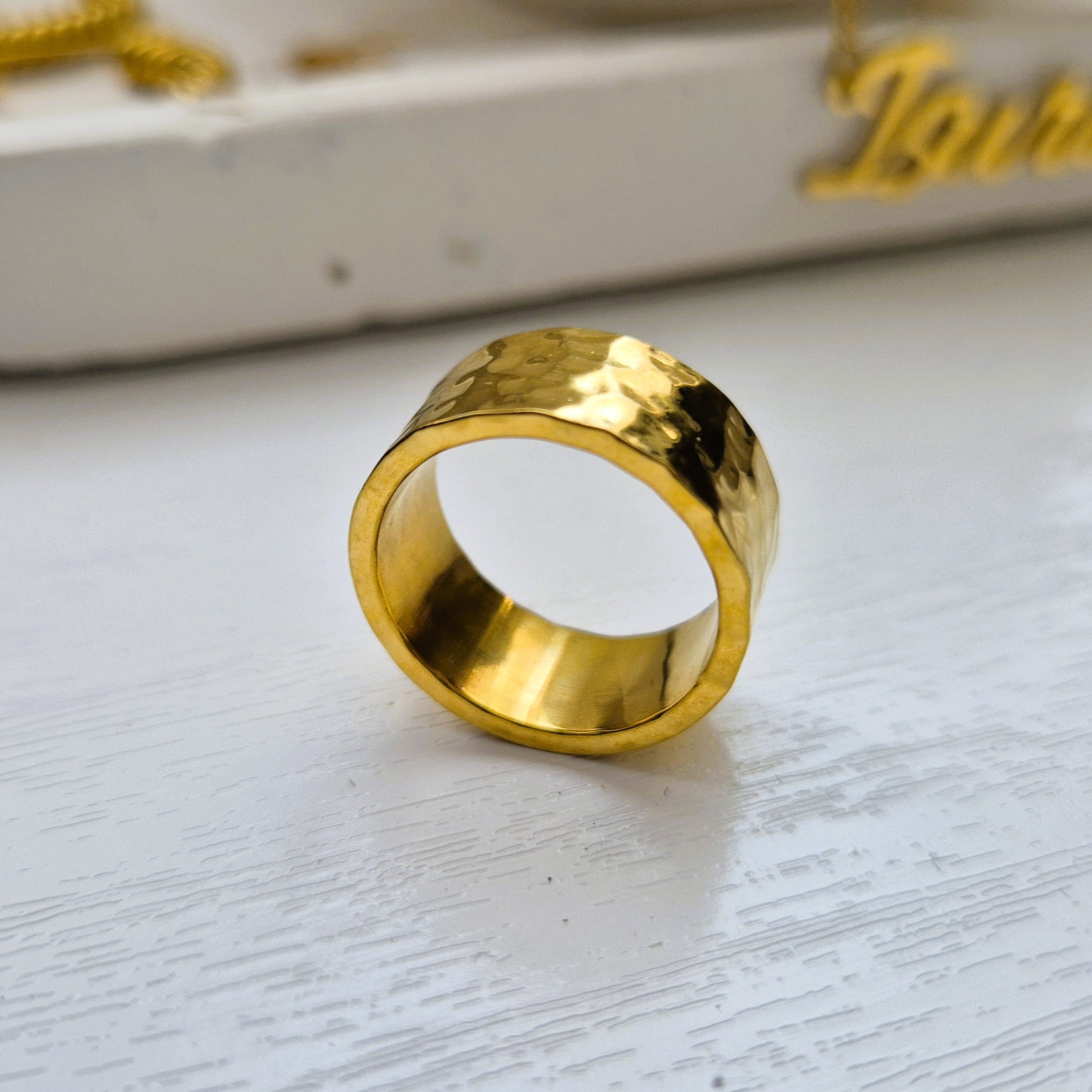 Hammered Ring - Iṣura