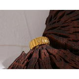 Ribbed Ring
