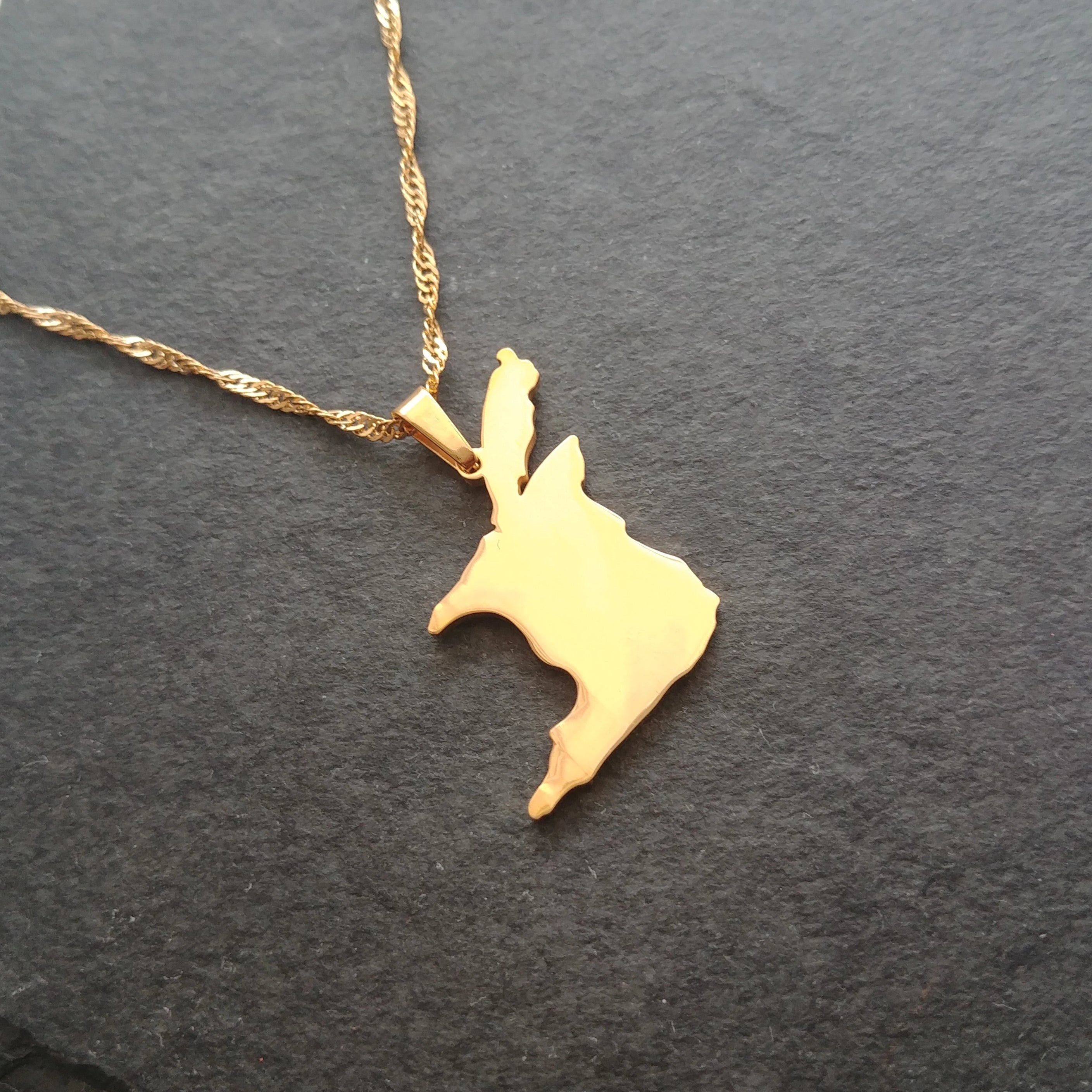 Trinidad & Tobago Plain Map Pendant - Iṣura