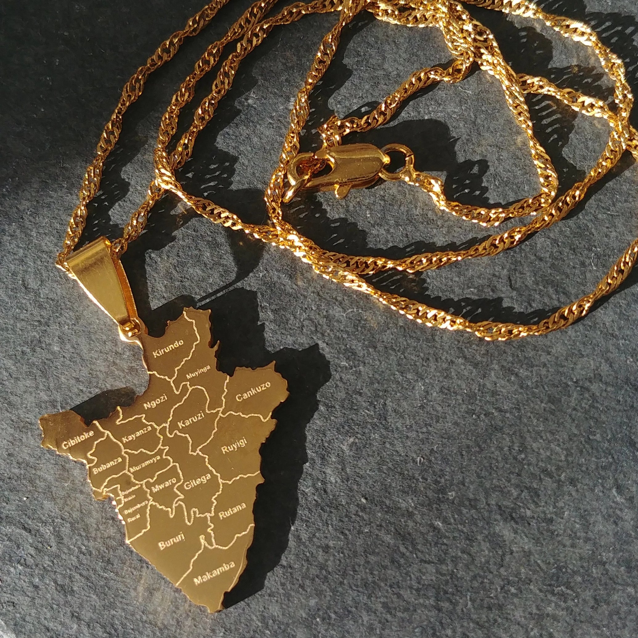 Burundi City Pendant - Iṣura