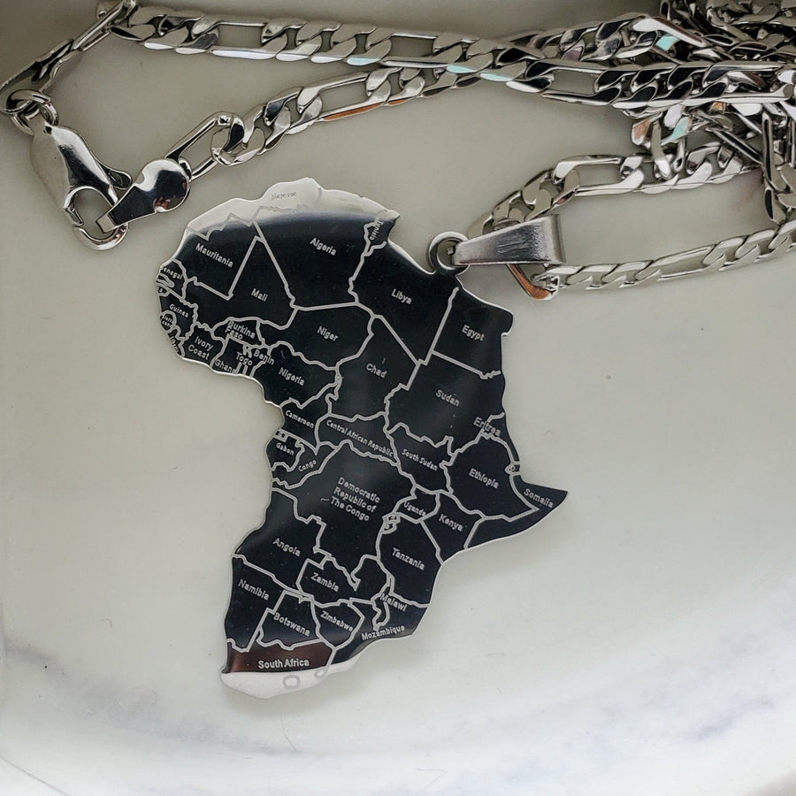 One Africa 'Names' Pendant - Iṣura