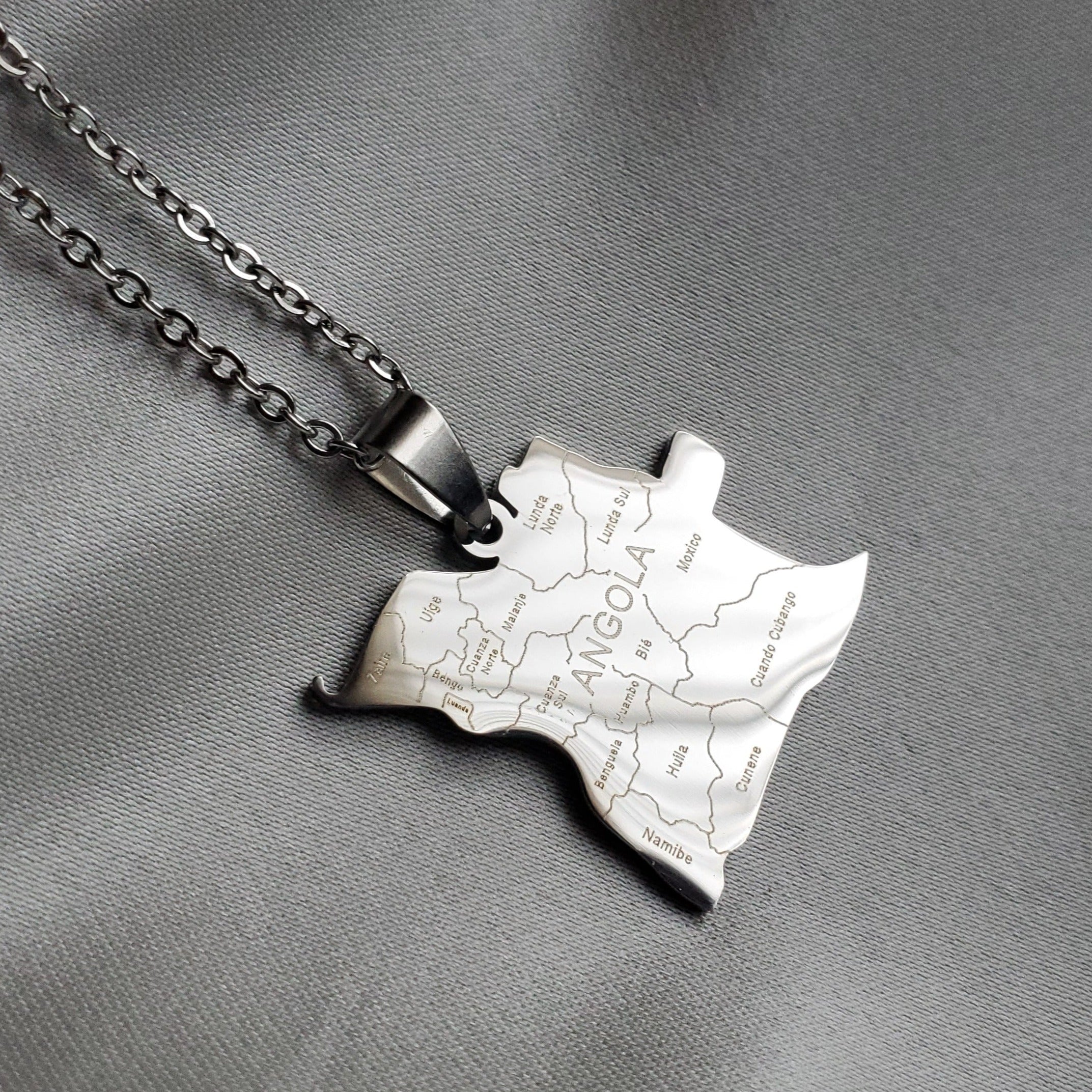 Angola City Pendant - Iṣura