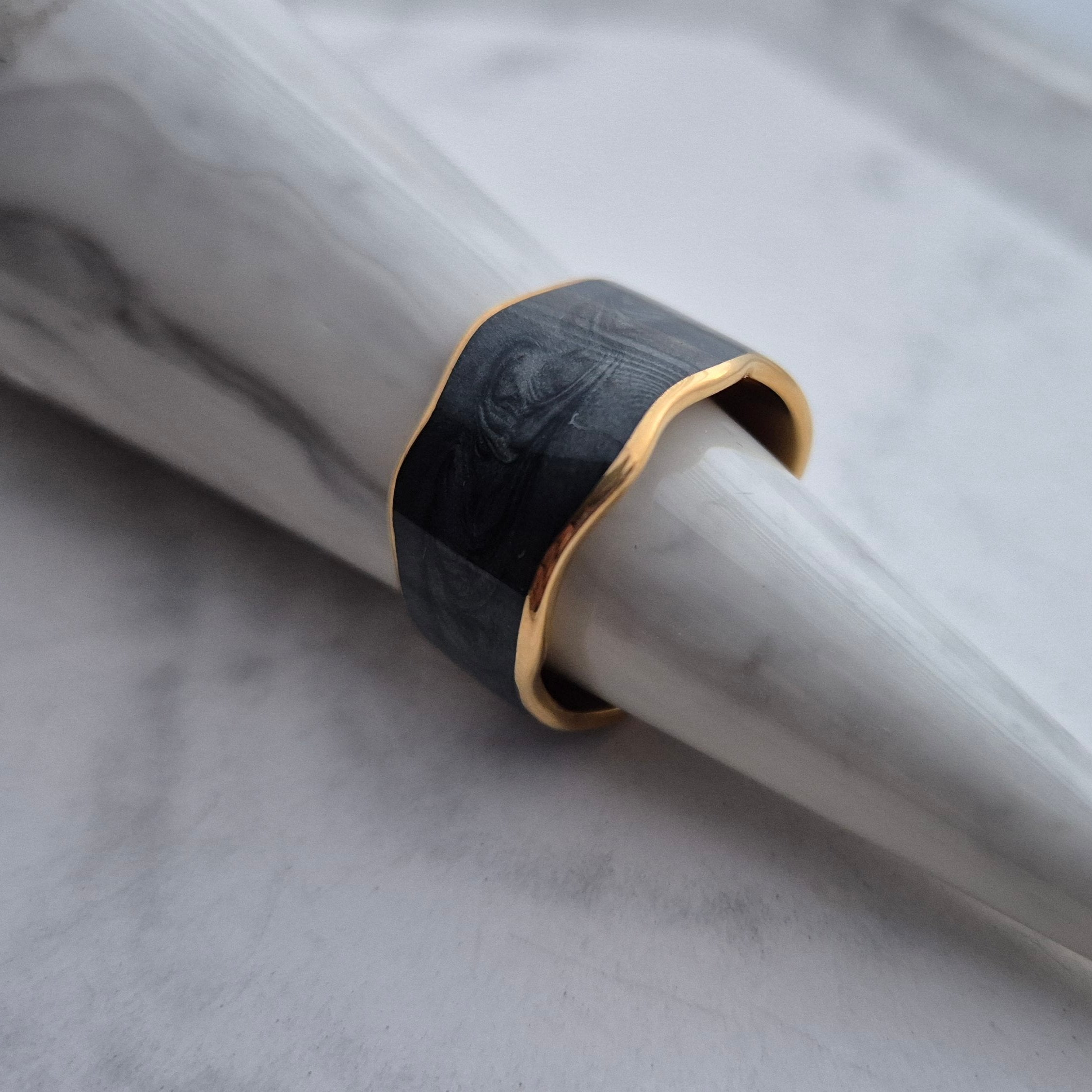 Pearl Enamel Rings - Iṣura