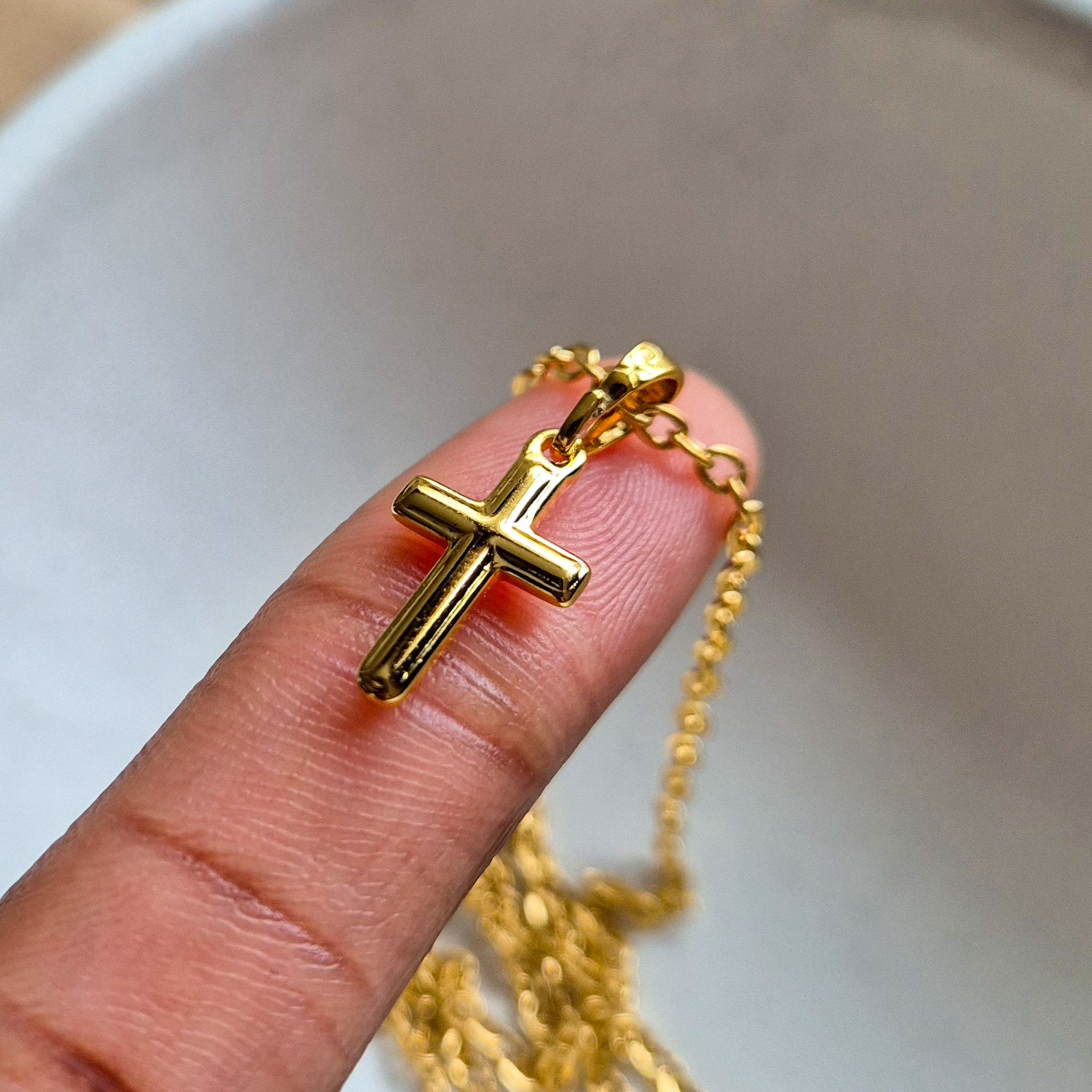 Mini Cross Necklace - Iṣura