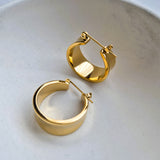 Zarah Hoops