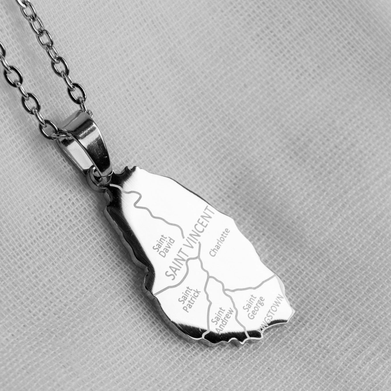 St Vincent Parishes Pendant - Iṣura