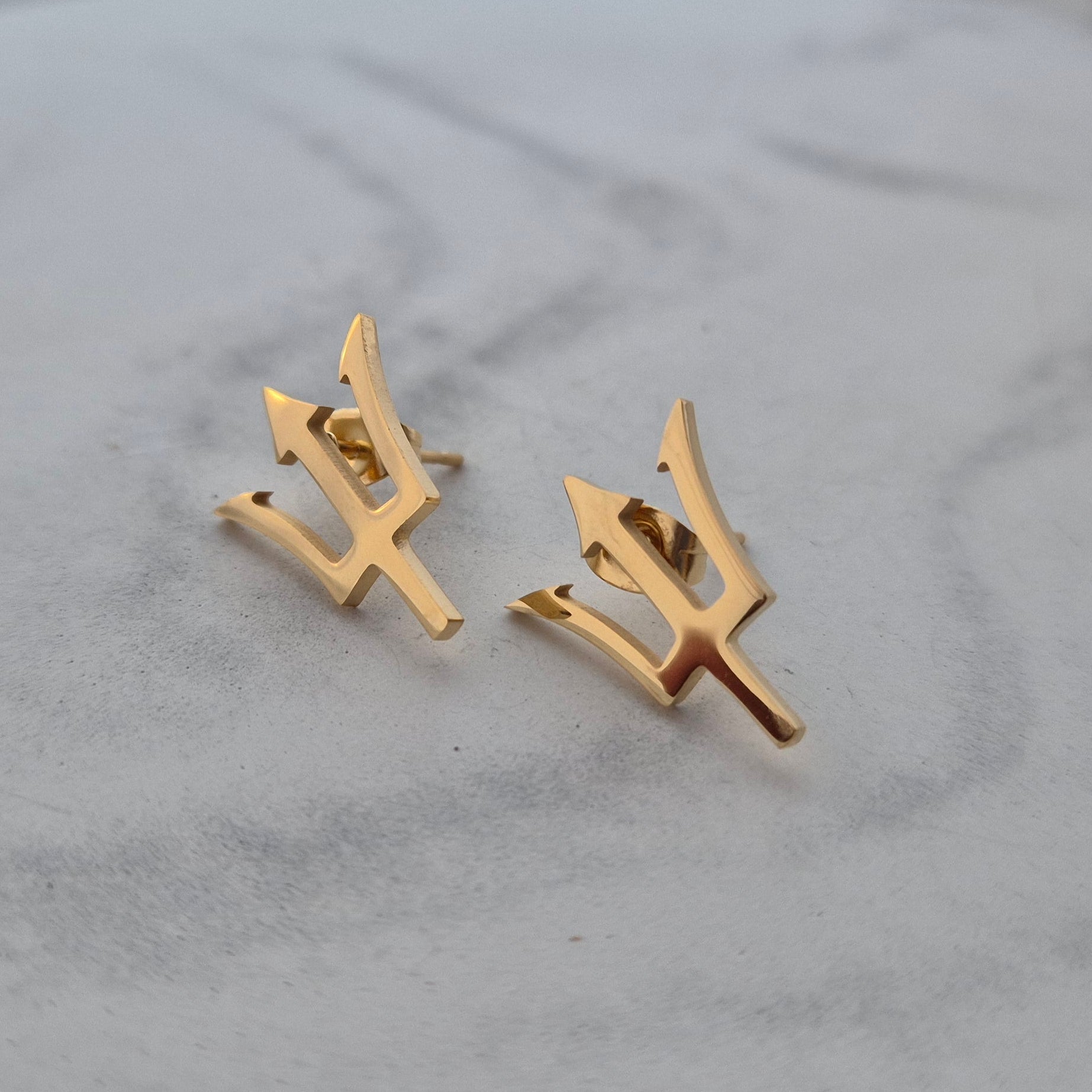 Barbados Trident Stud Earrings - Iṣura