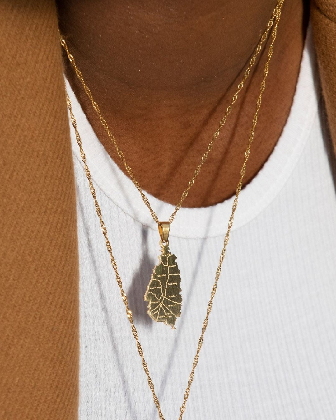 St Lucia City Pendant - Iṣura