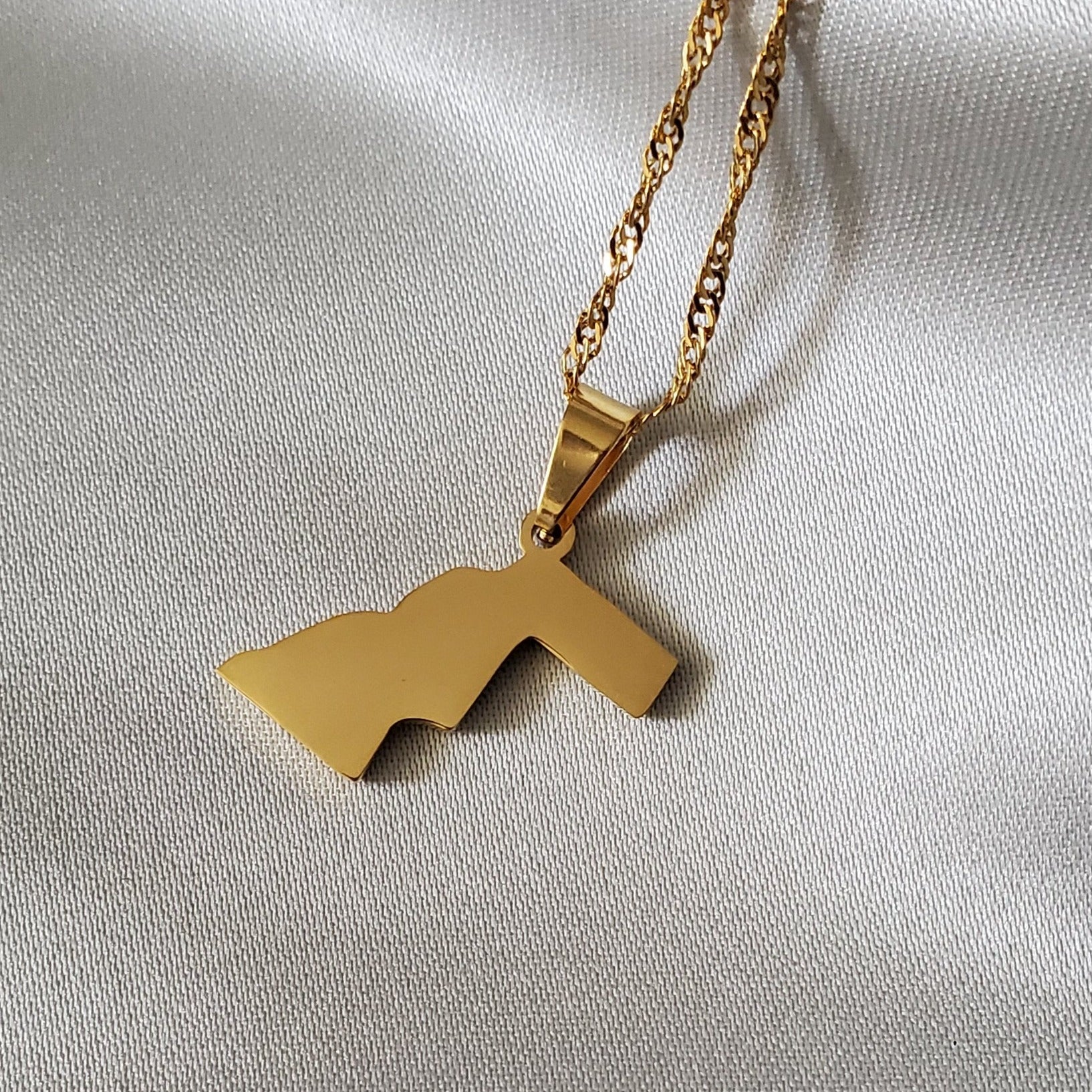 Western Sahara Pendant - Iṣura