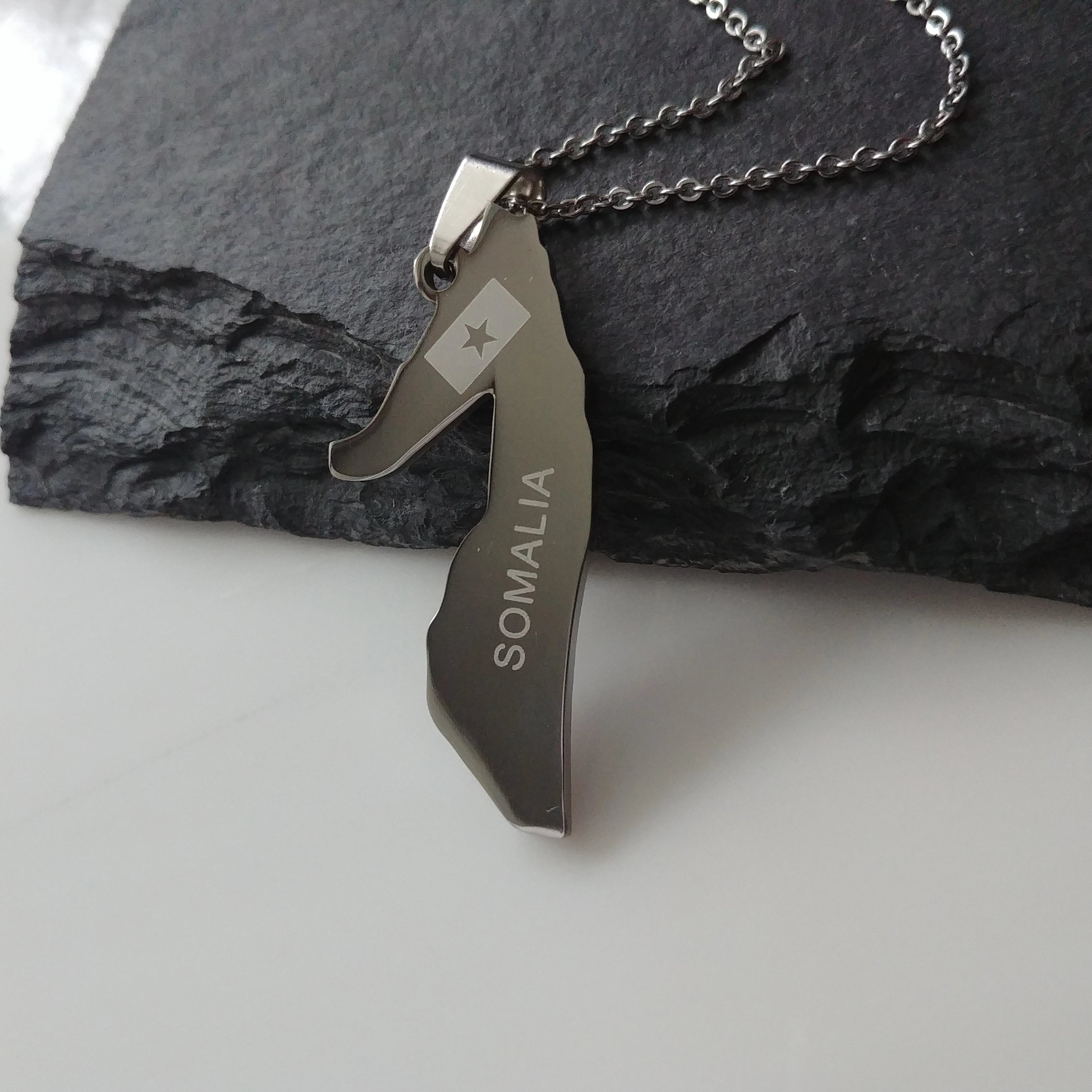 Somalia Map Pendant Silver - Iṣura