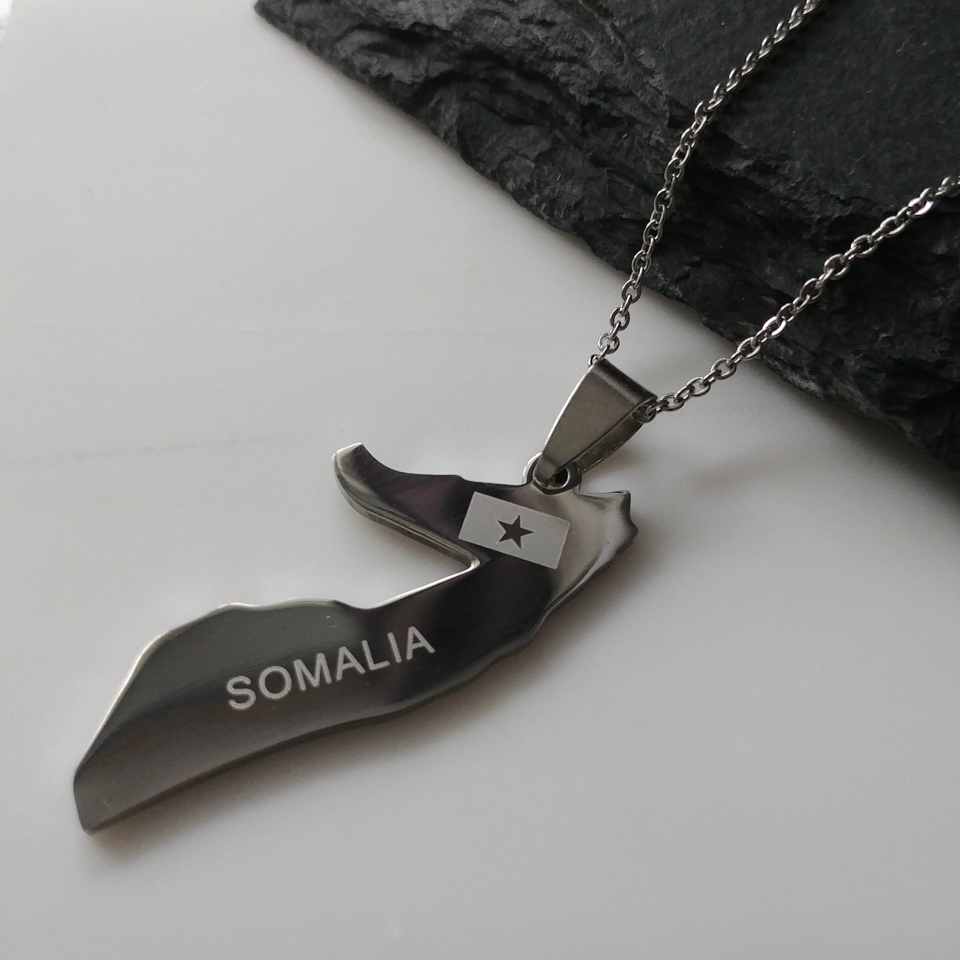 Somalia Map Pendant Silver - Iṣura