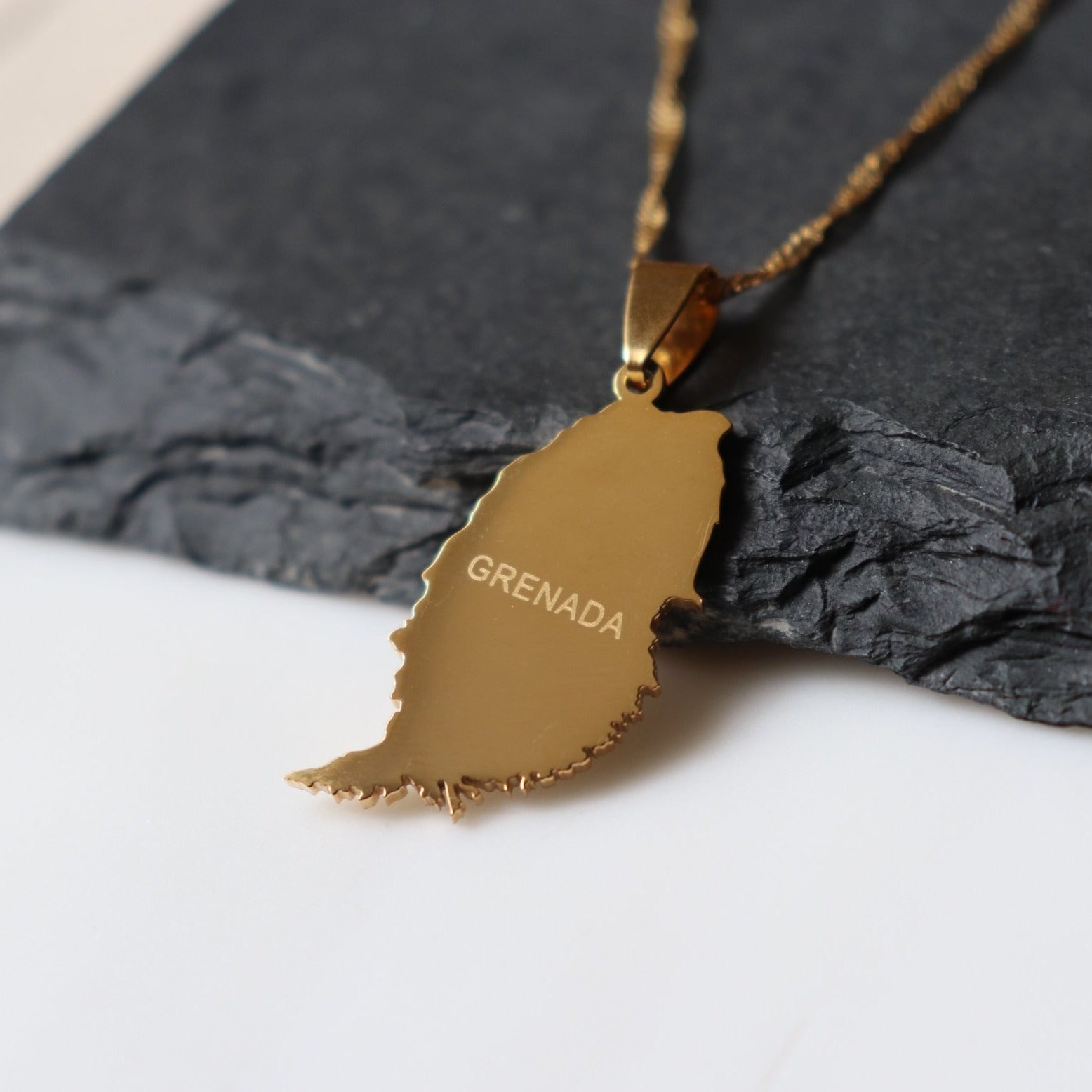 Grenada Island Map Pendant - Iṣura