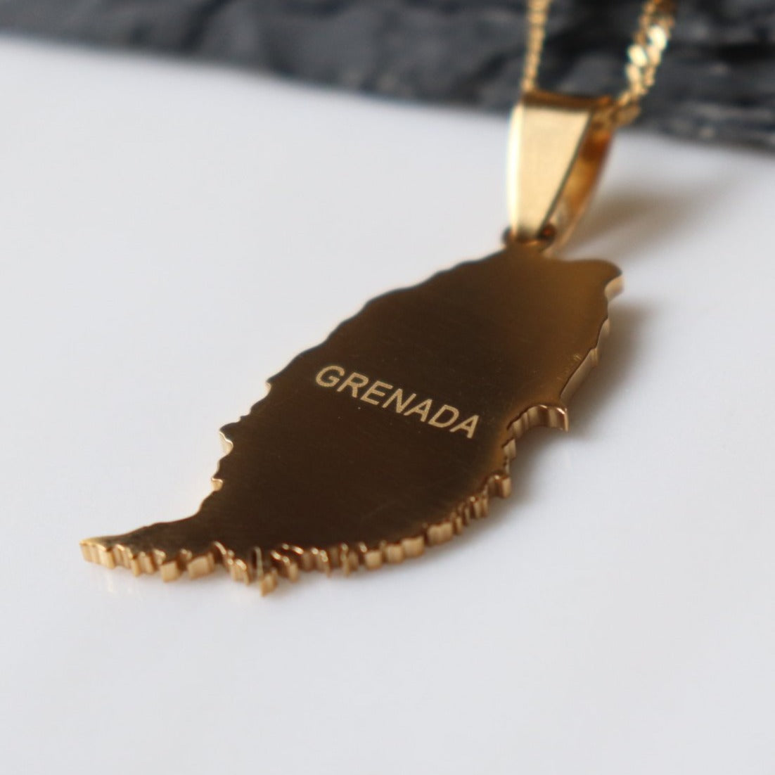 Grenada Island Map Pendant - Iṣura