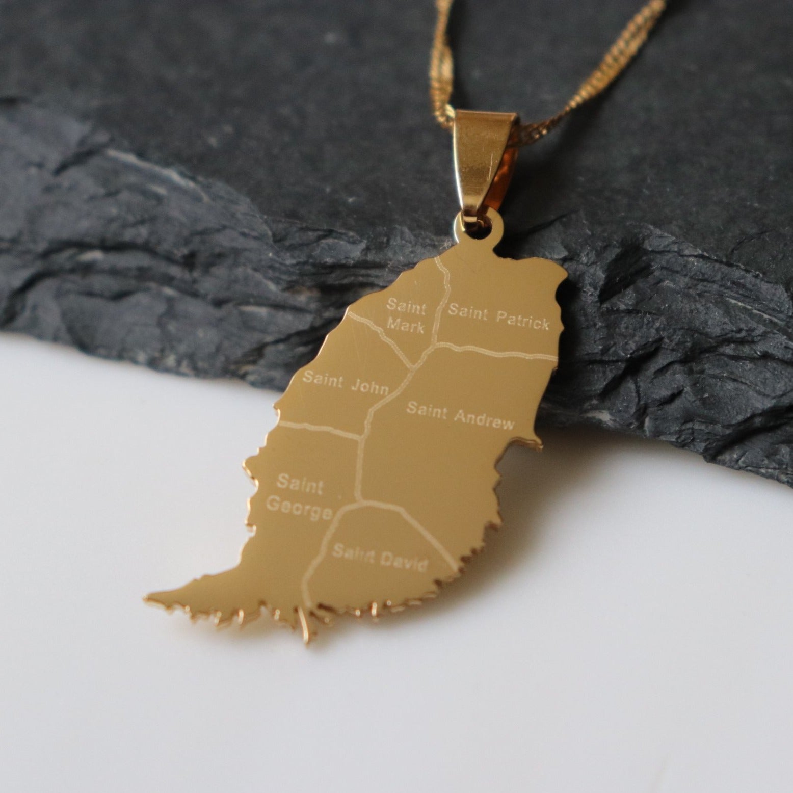 Grenada City Map Pendant - Iṣura