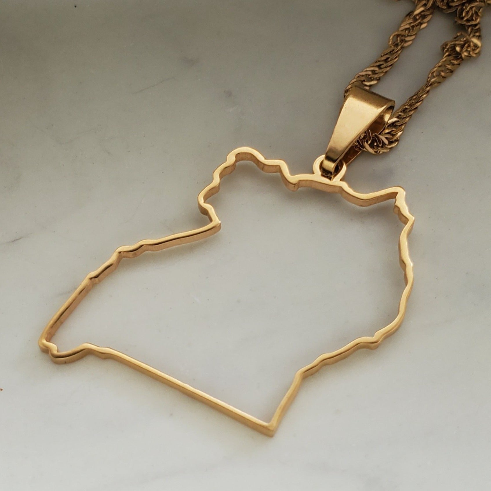 Uganda Outline Map Pendant - Iṣura