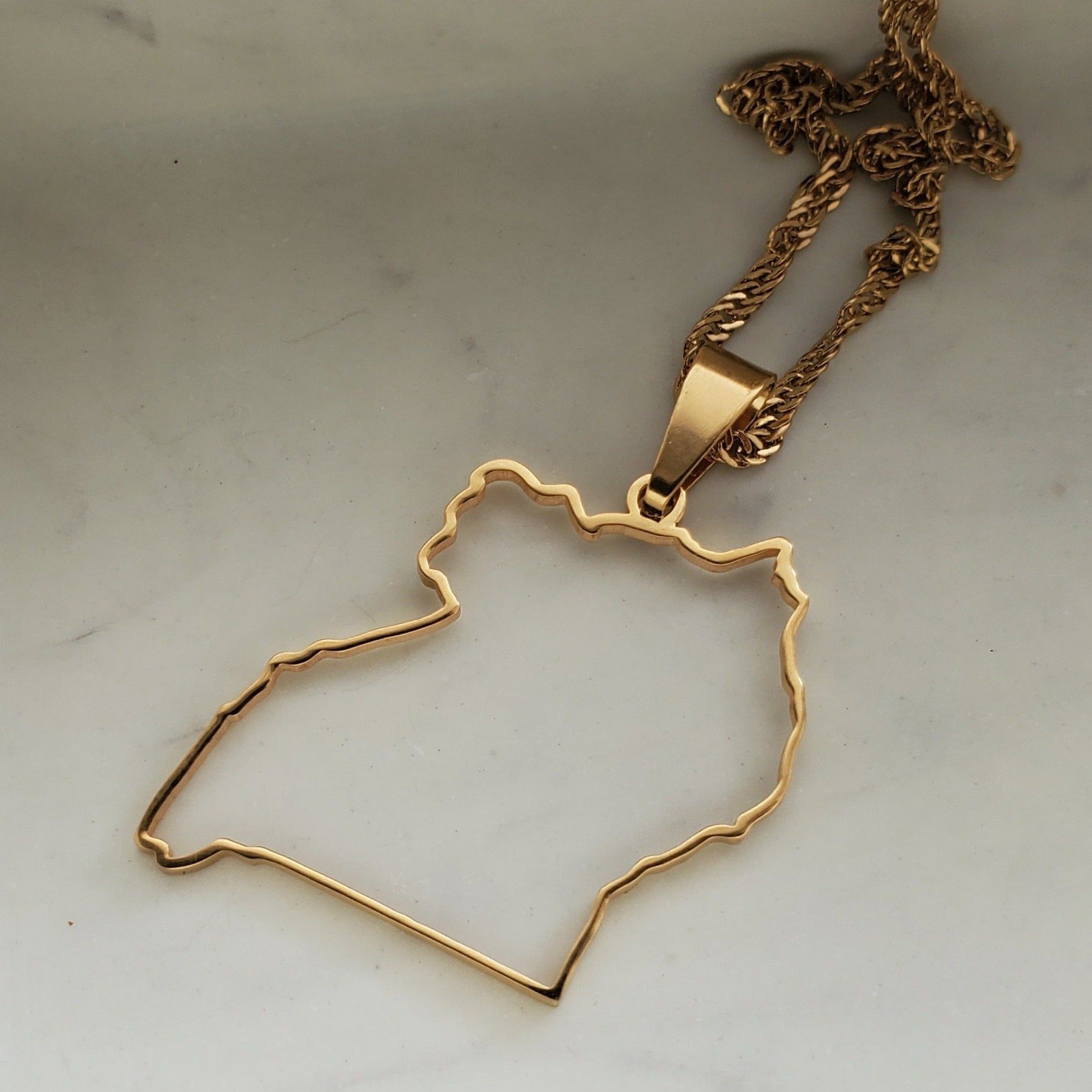Uganda Outline Map Pendant - Iṣura