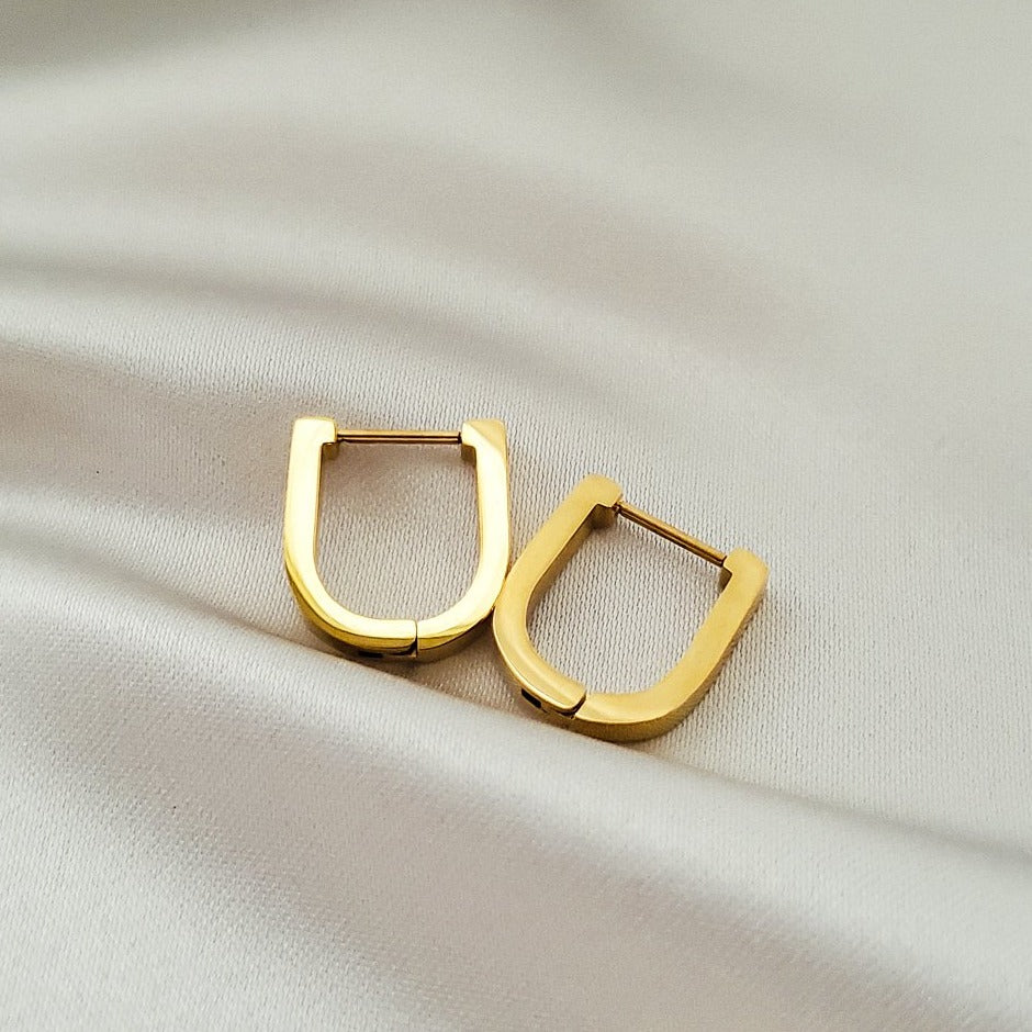 Naomi Earrings - Iṣura