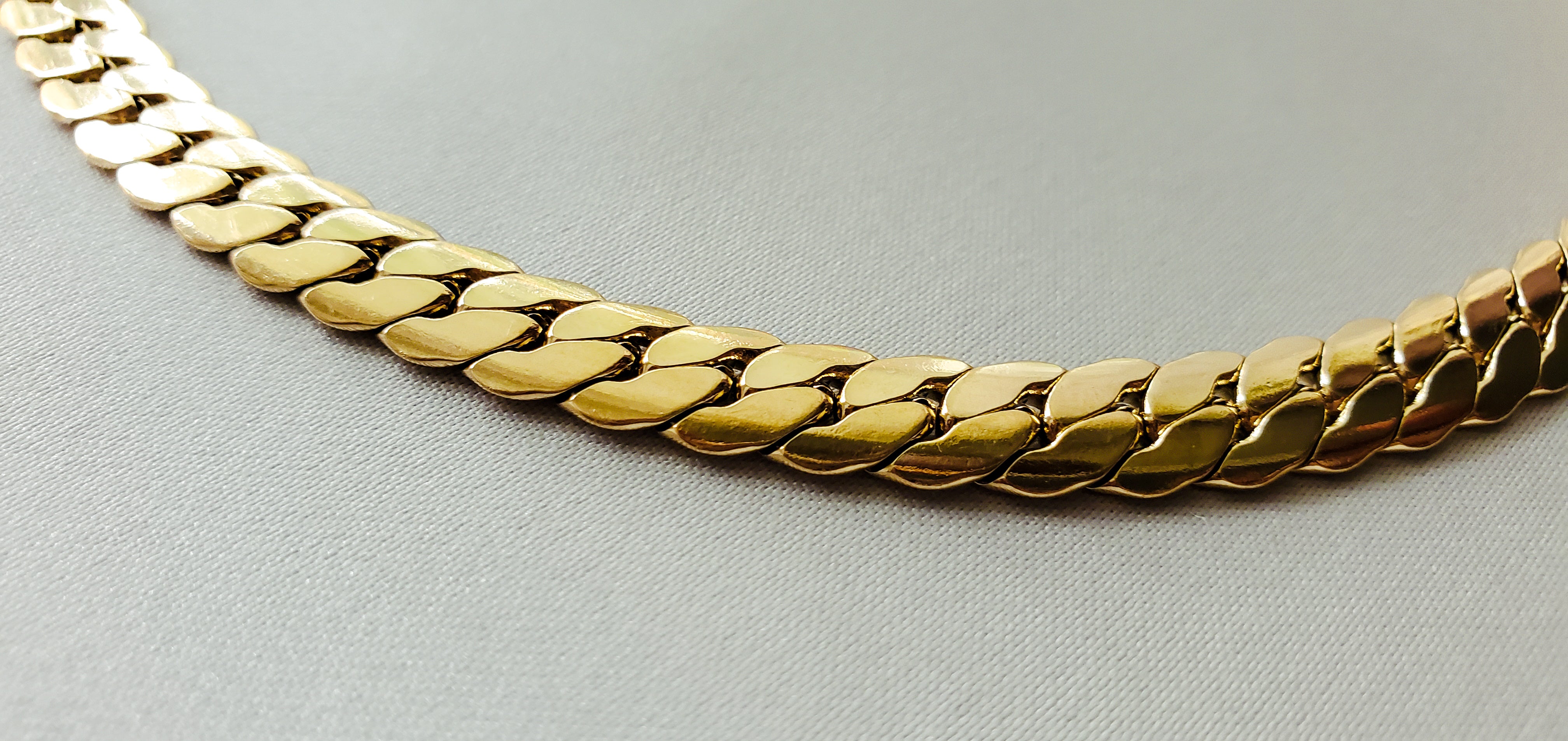 Nova Chain Necklace - Iṣura