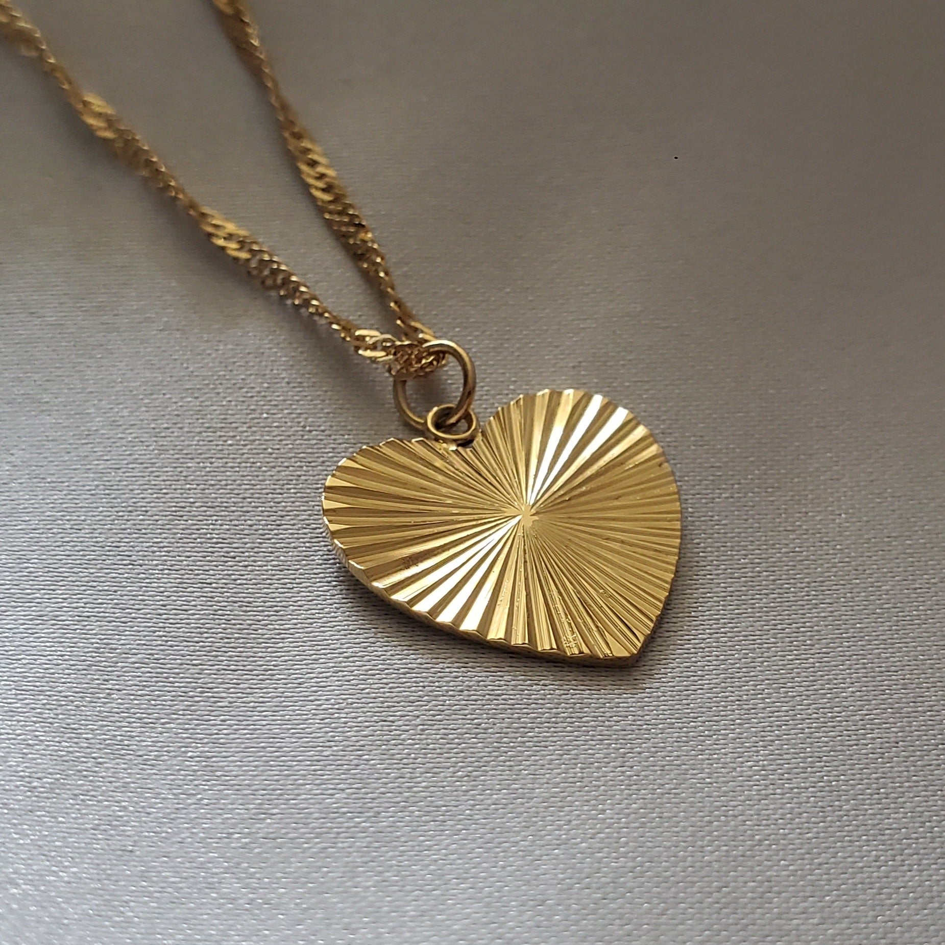 Serene Heart Necklace - Isura - Stainless Steel - Isura Jewellery
