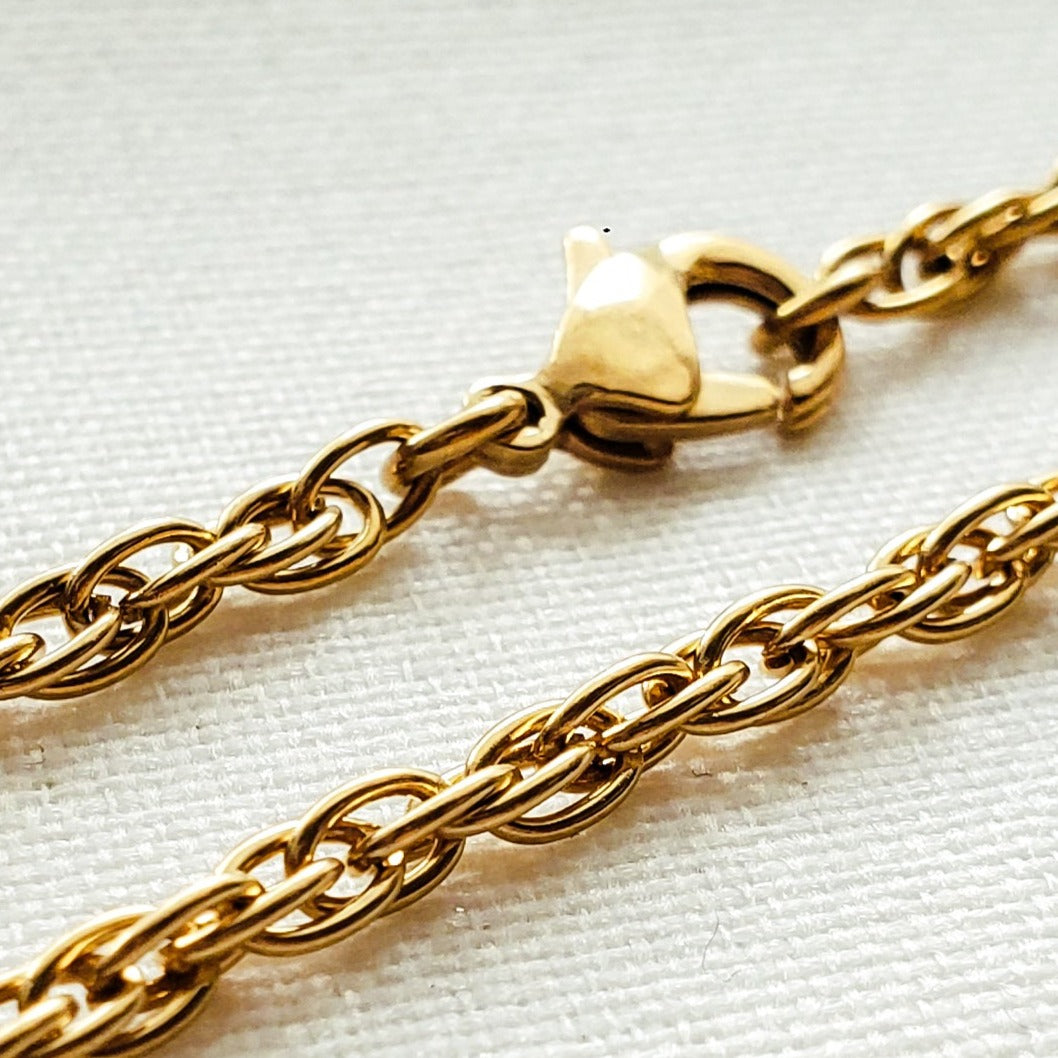 Lara Chain Lara Twist Chain – Iṣura