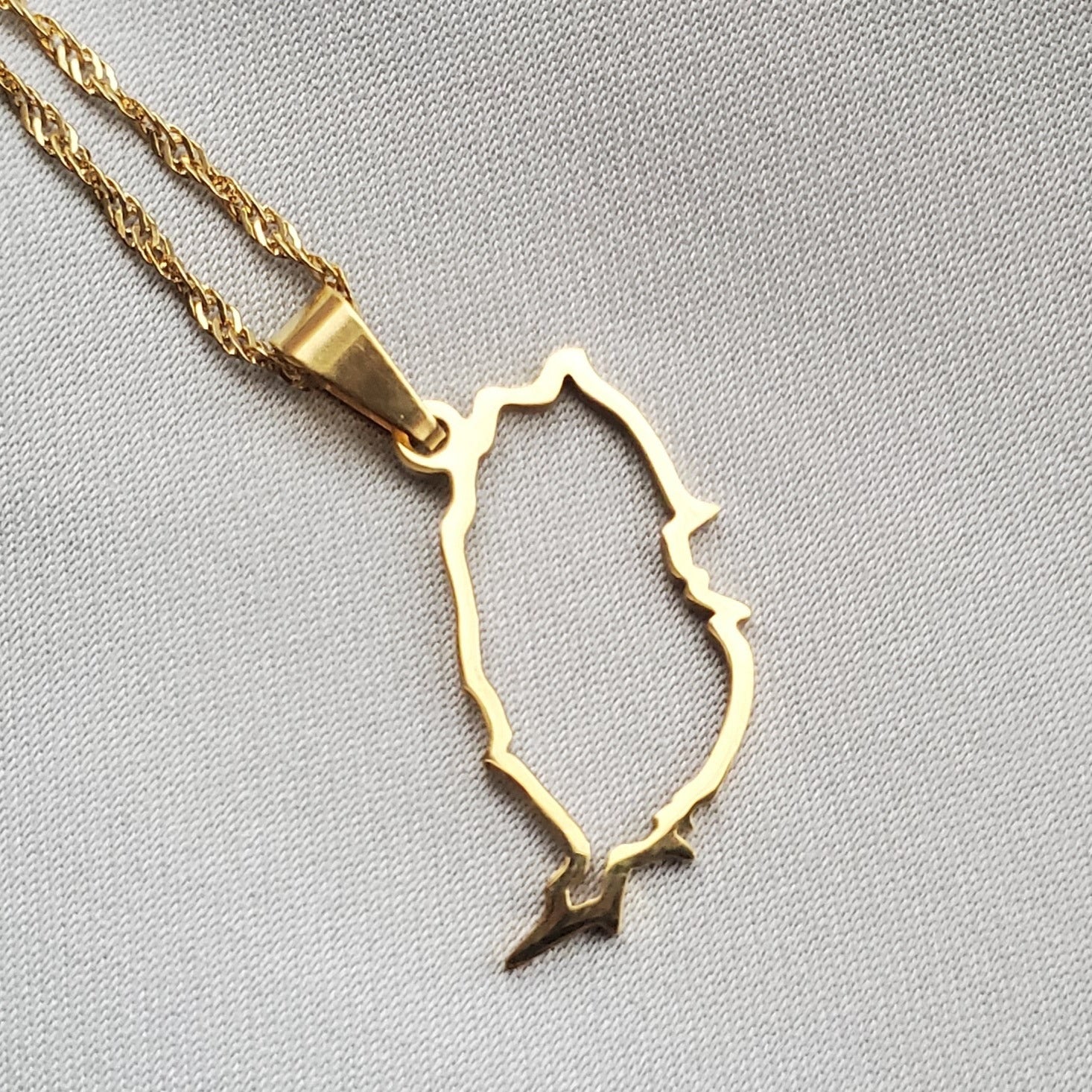 Grenada Island Outline Pendant - Iṣura