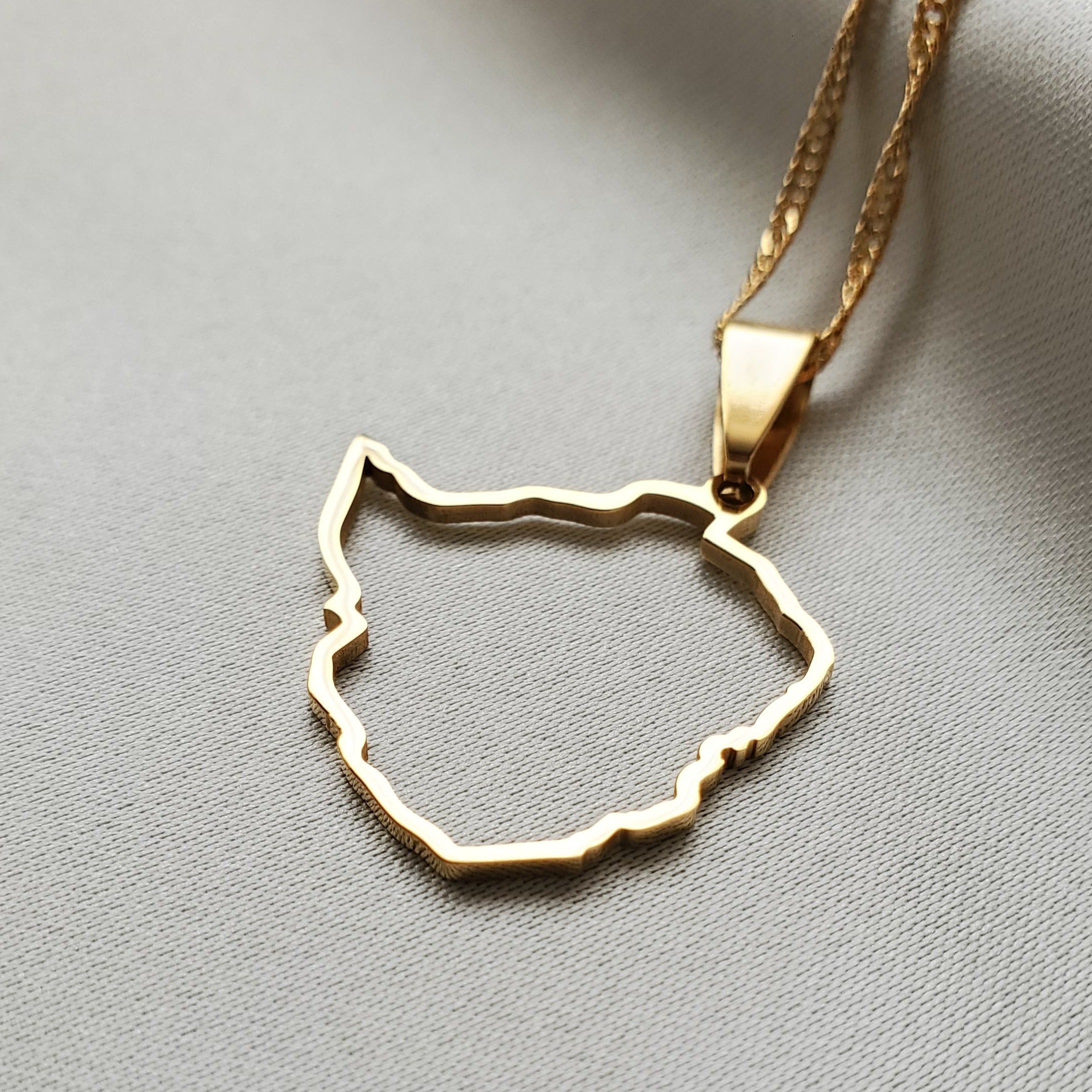 Zimbabwe Outline Map Pendant - Iṣura