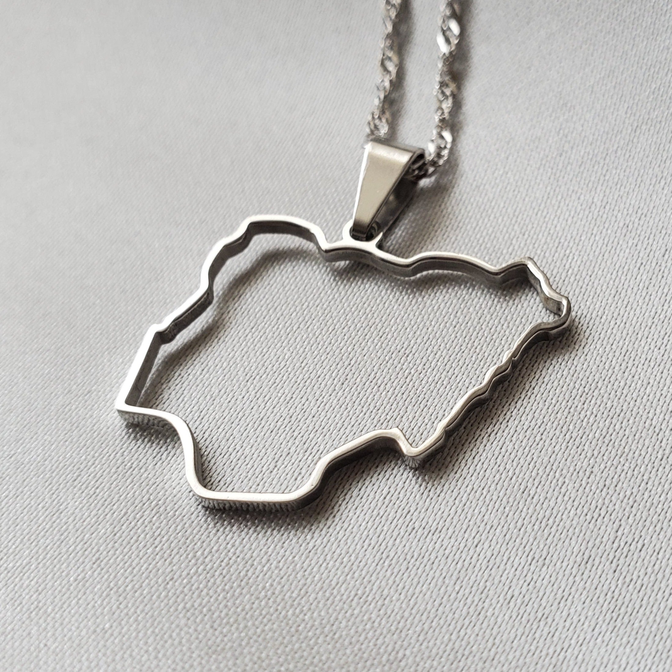 Nigeria Outline Pendant - Iṣura