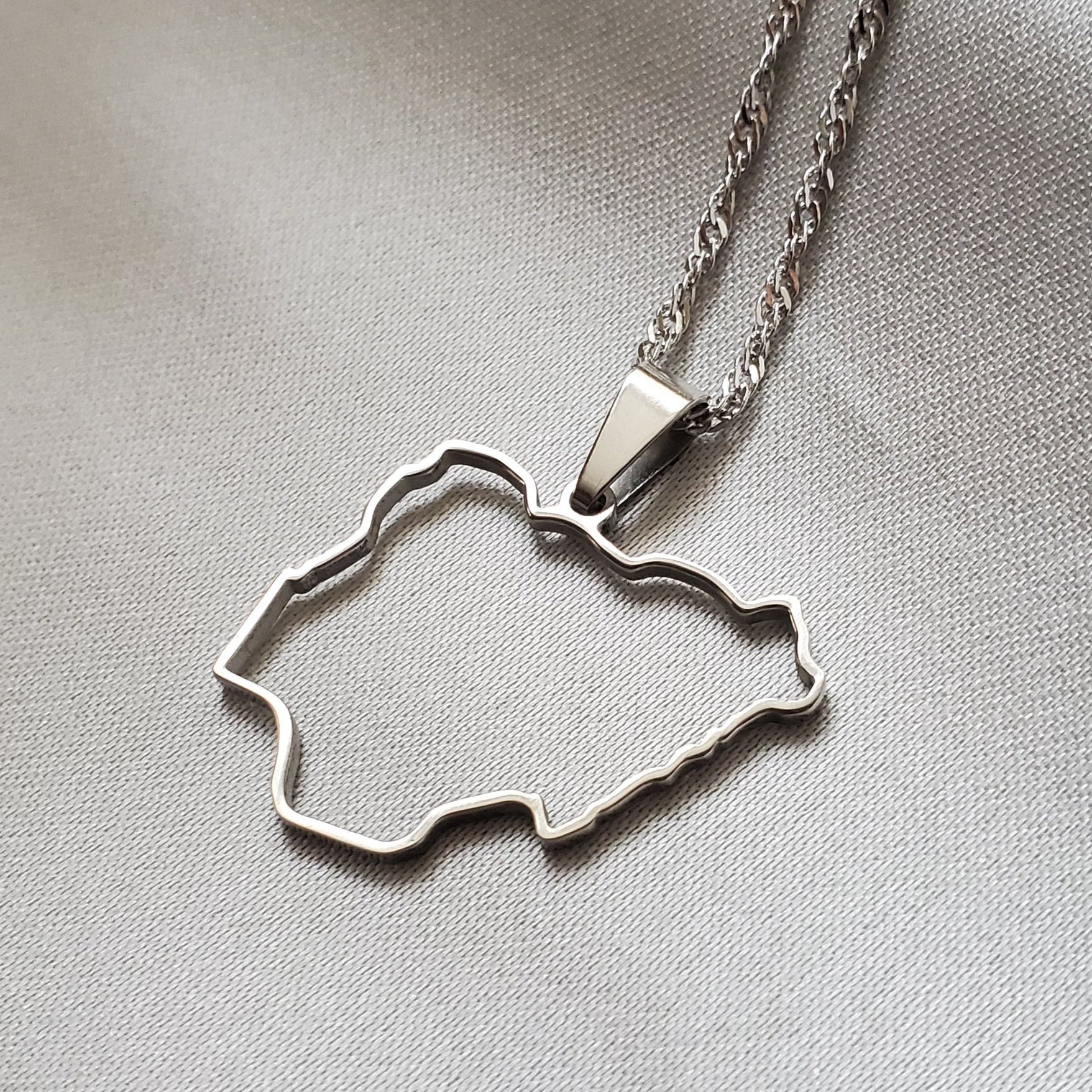 Nigeria Outline Pendant - Iṣura