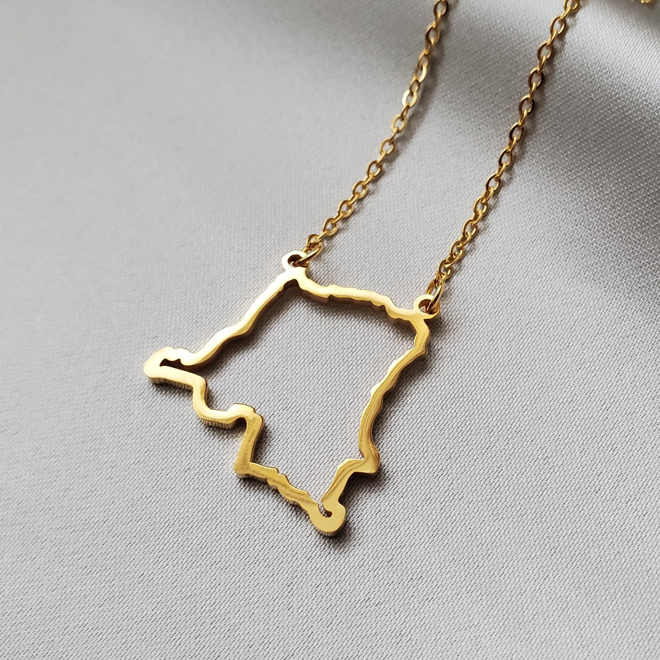 Congo Kinshasa Outline Map Pendant - Iṣura