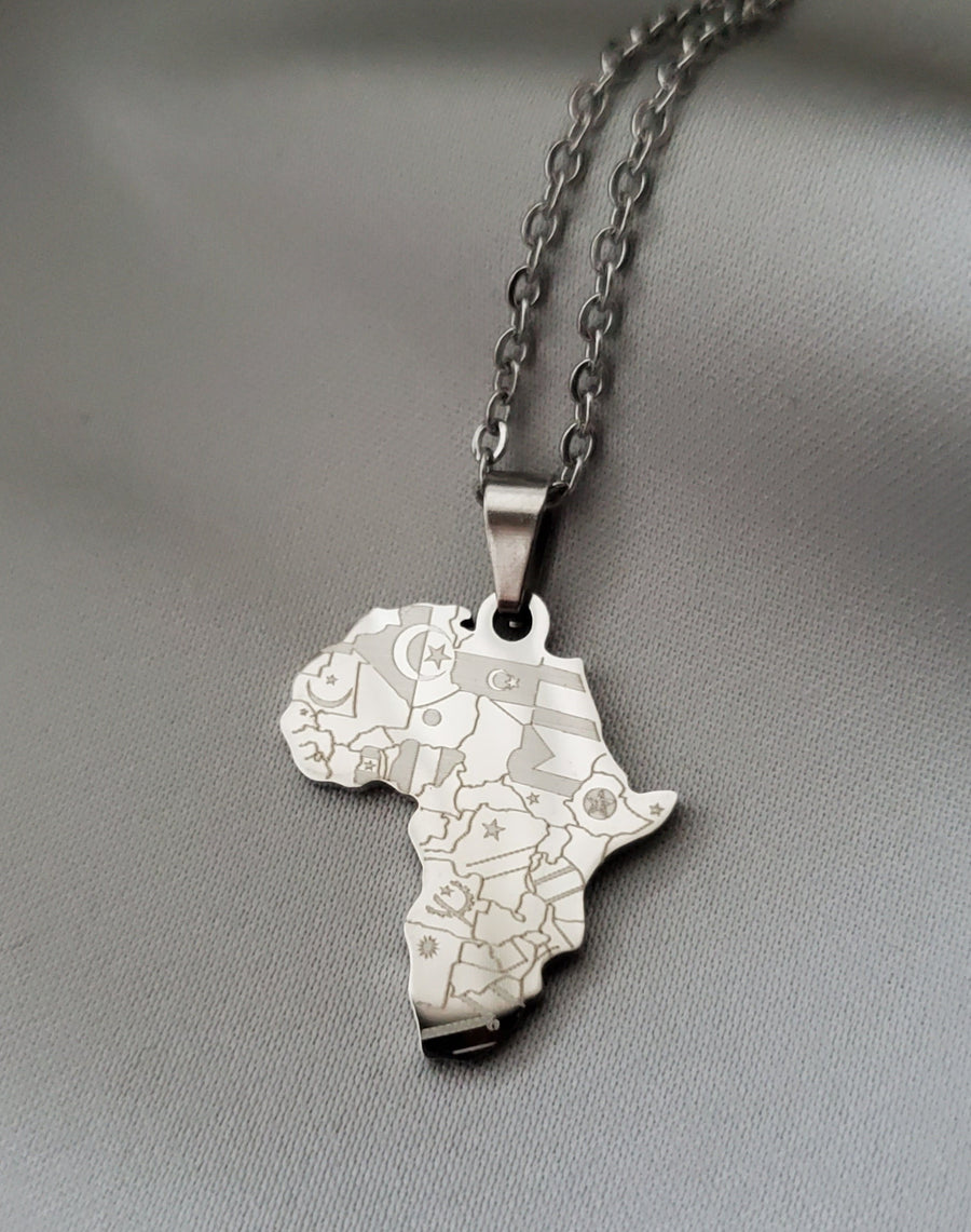 One Africa 'Flags' Pendant Small - Iṣura