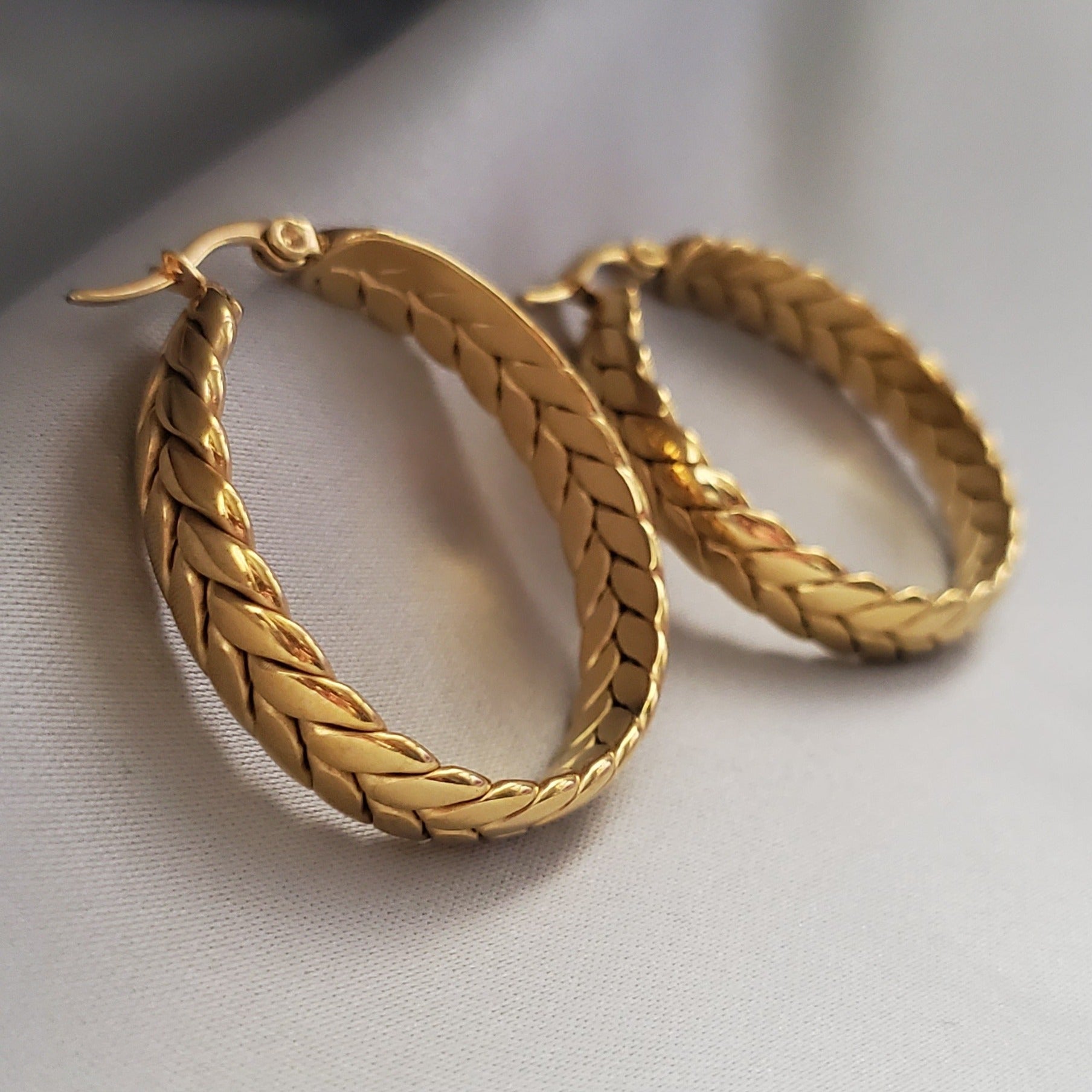 Braid Hoops - Iṣura