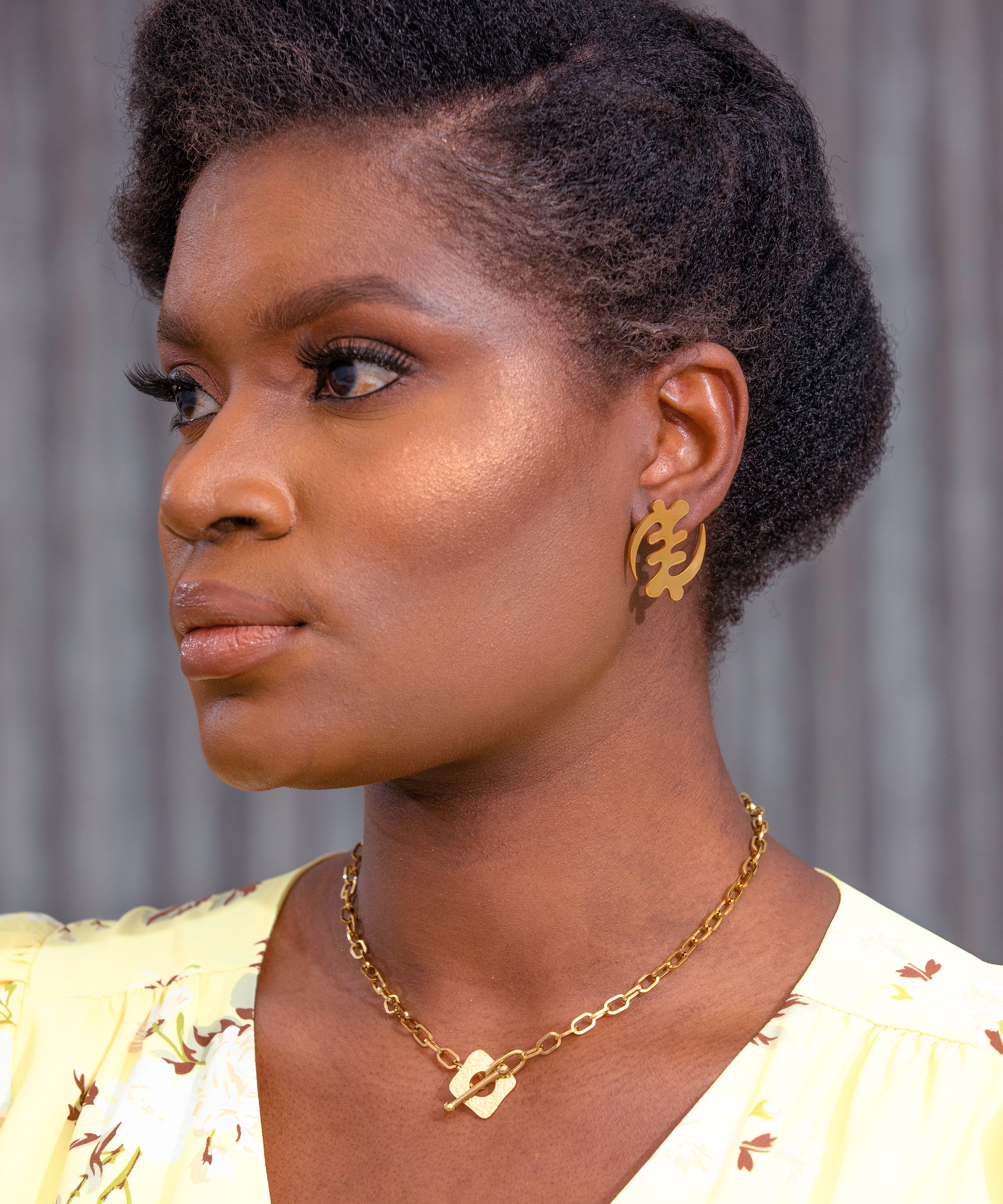 Hammered Square T-Bar Necklace - Iṣura