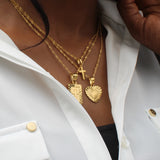 Love Heart Medallion Pendant - Iṣura