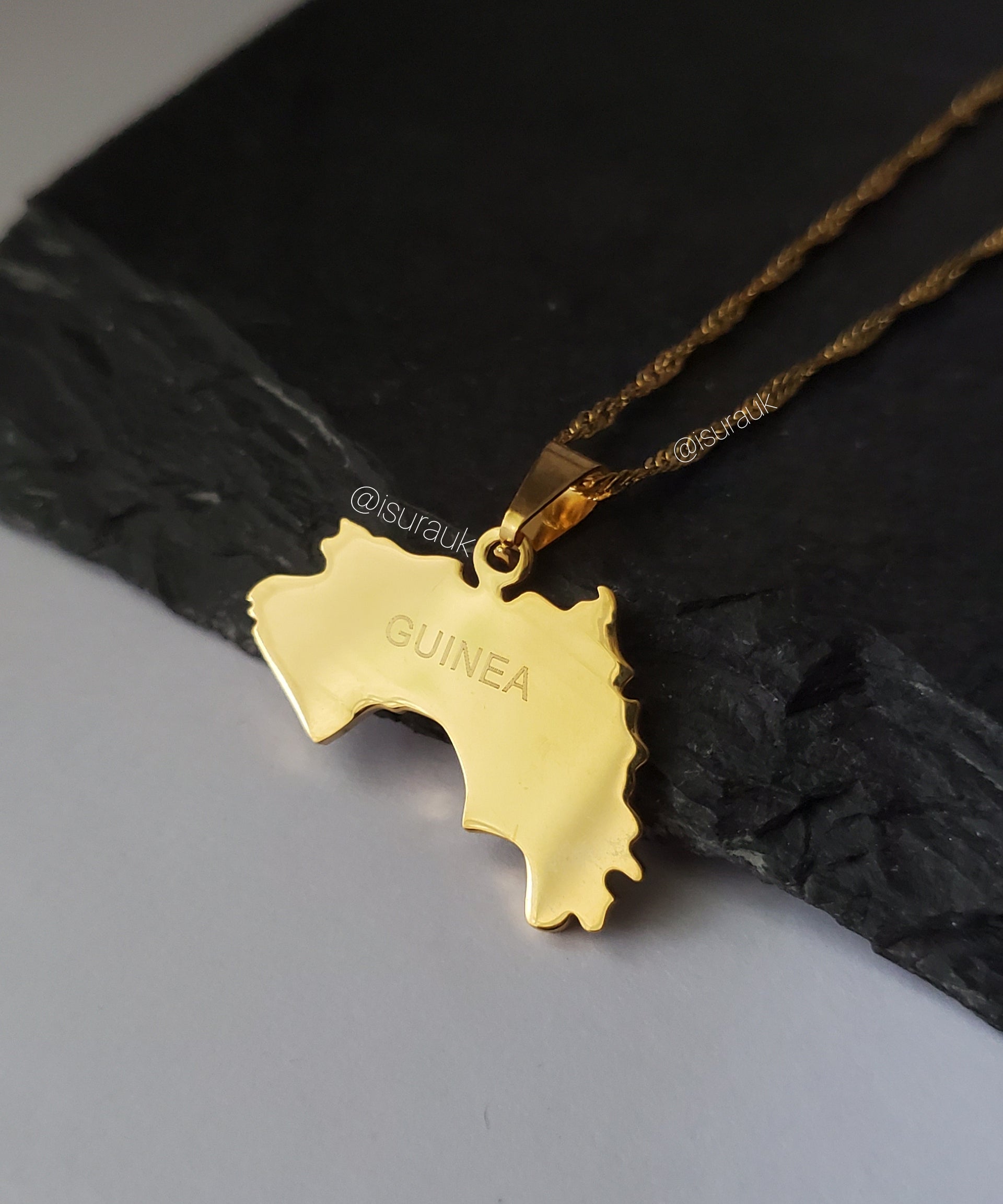Guinea Map Pendant - Iṣura