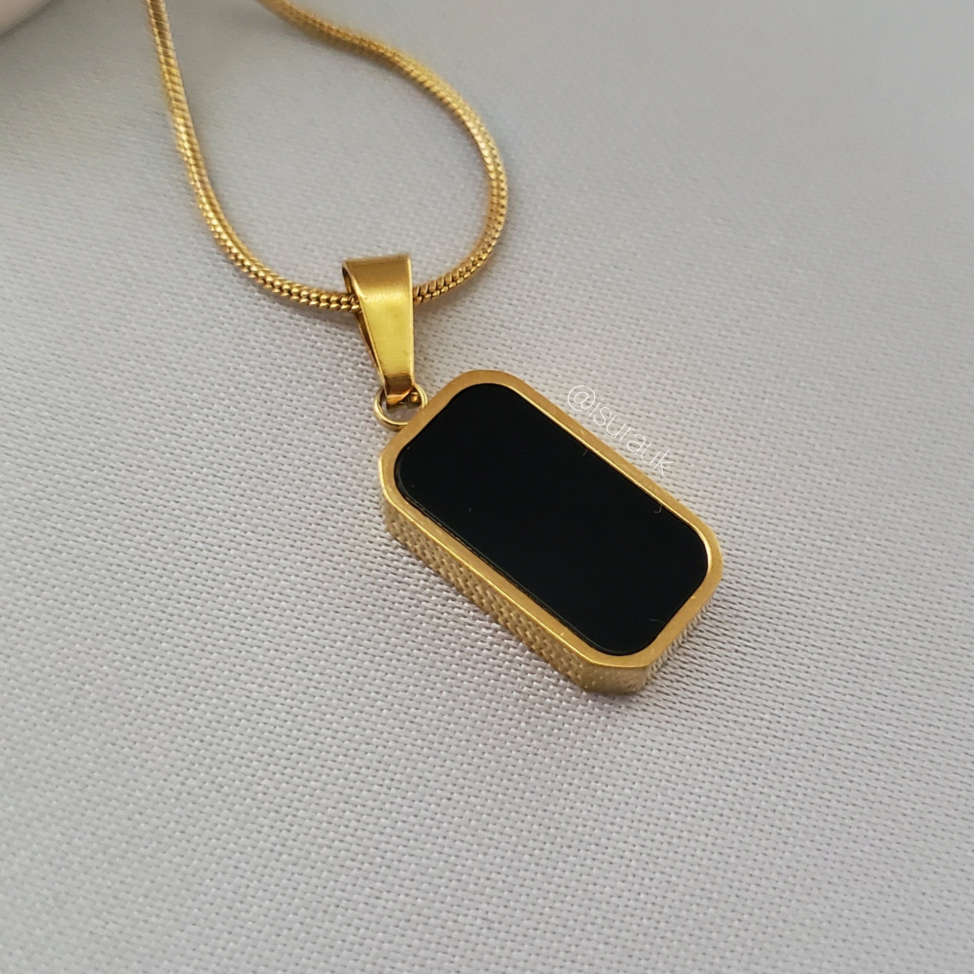 Day and Night Double Sided Pendant - Iṣura