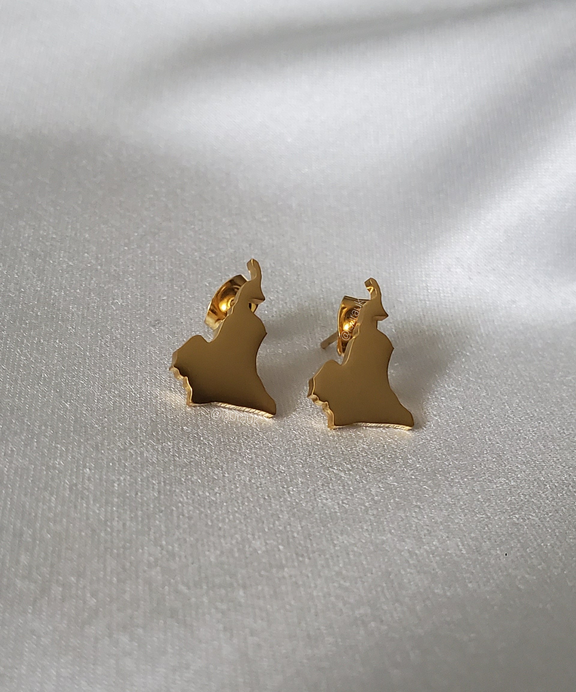 Cameroon Stud Earrings - Iṣura