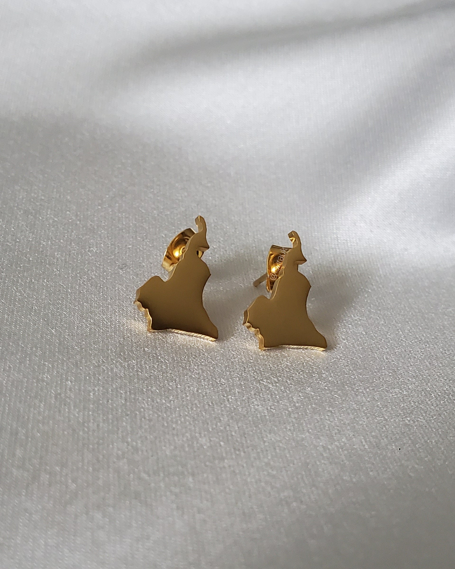 Cameroon Stud Earrings - Iṣura