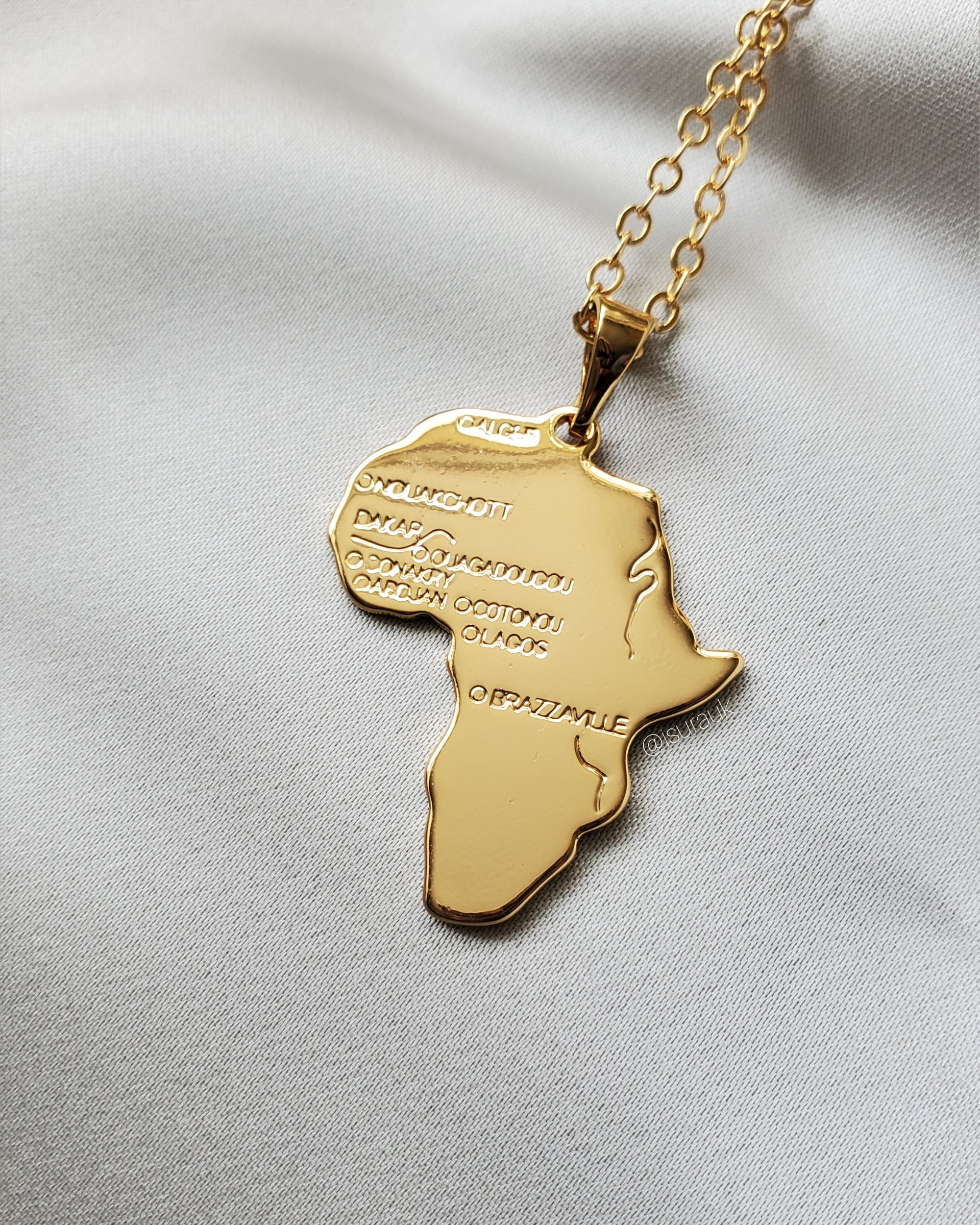 Africa Motherland Pendant (Large) - Iṣura