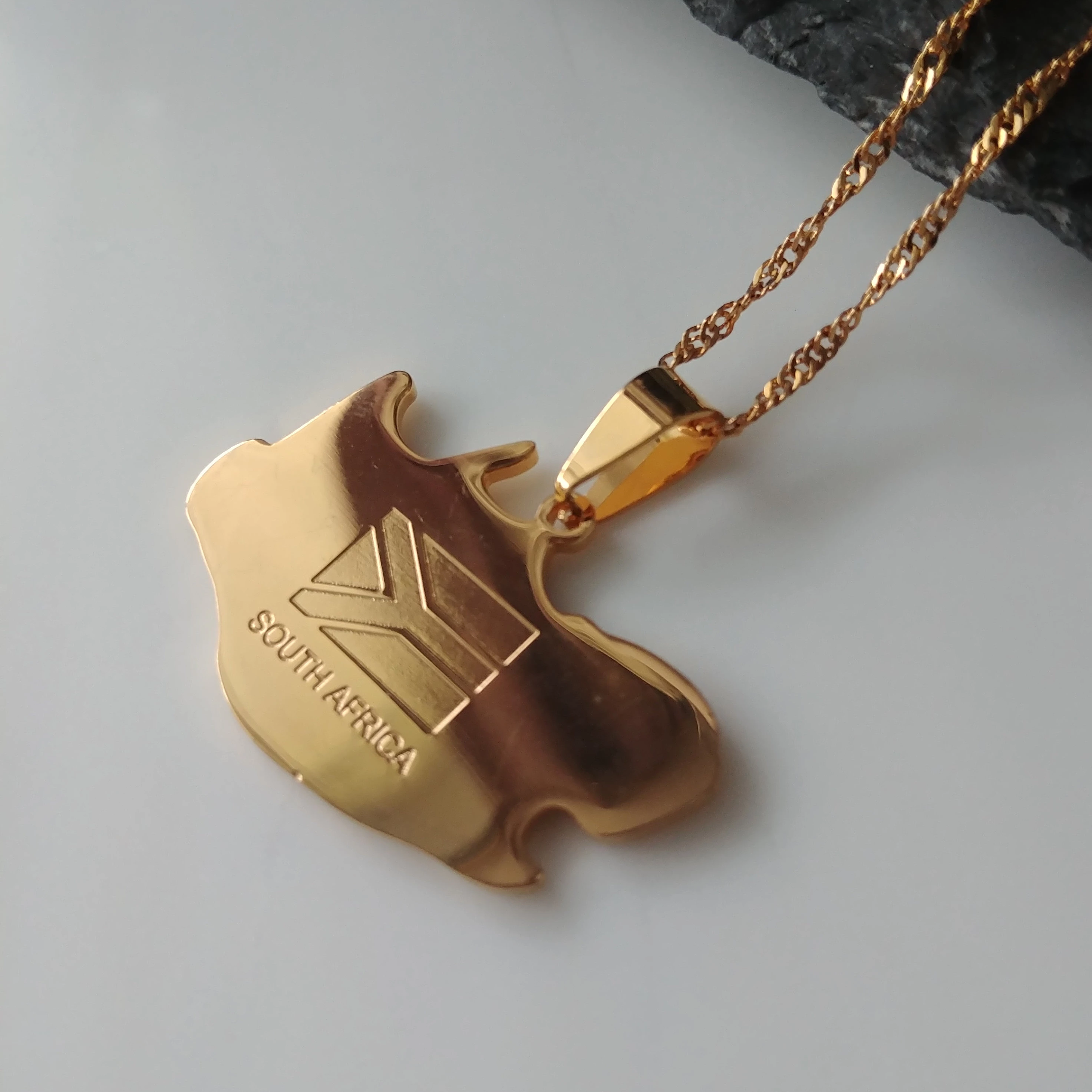 South Africa Flag Pendant - Iṣura