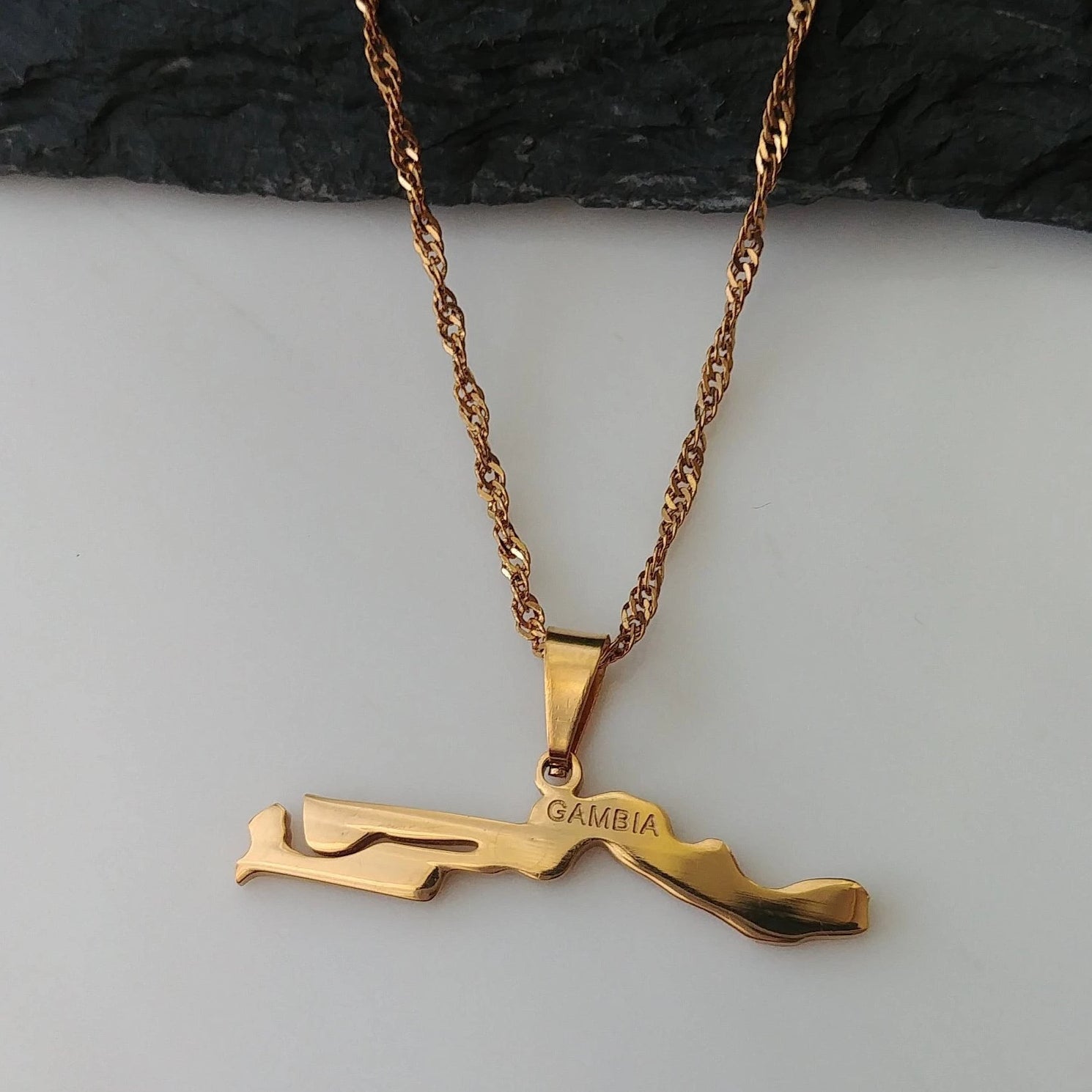 Gambia Map Pendant - Iṣura