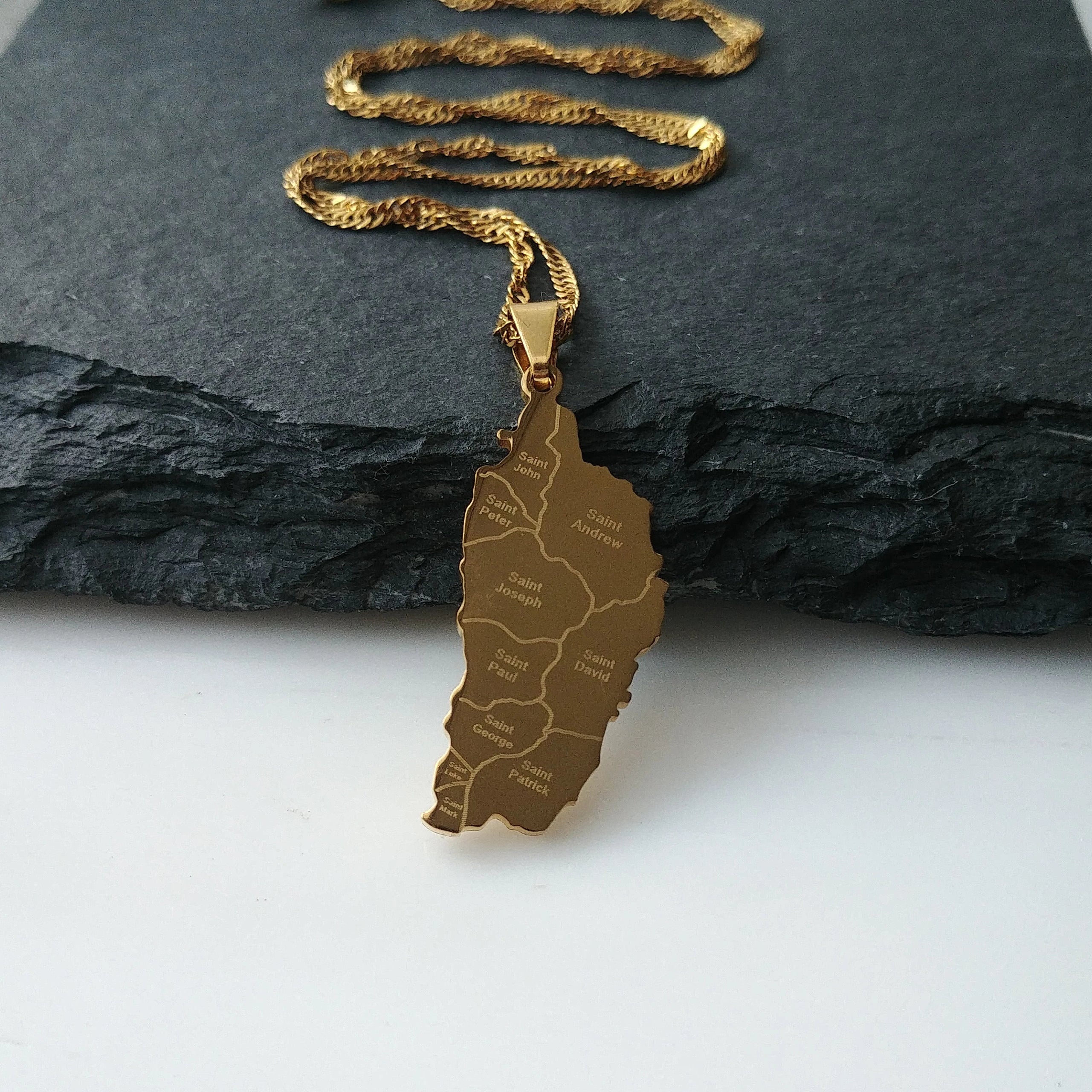 Dominica City Pendant - Iṣura