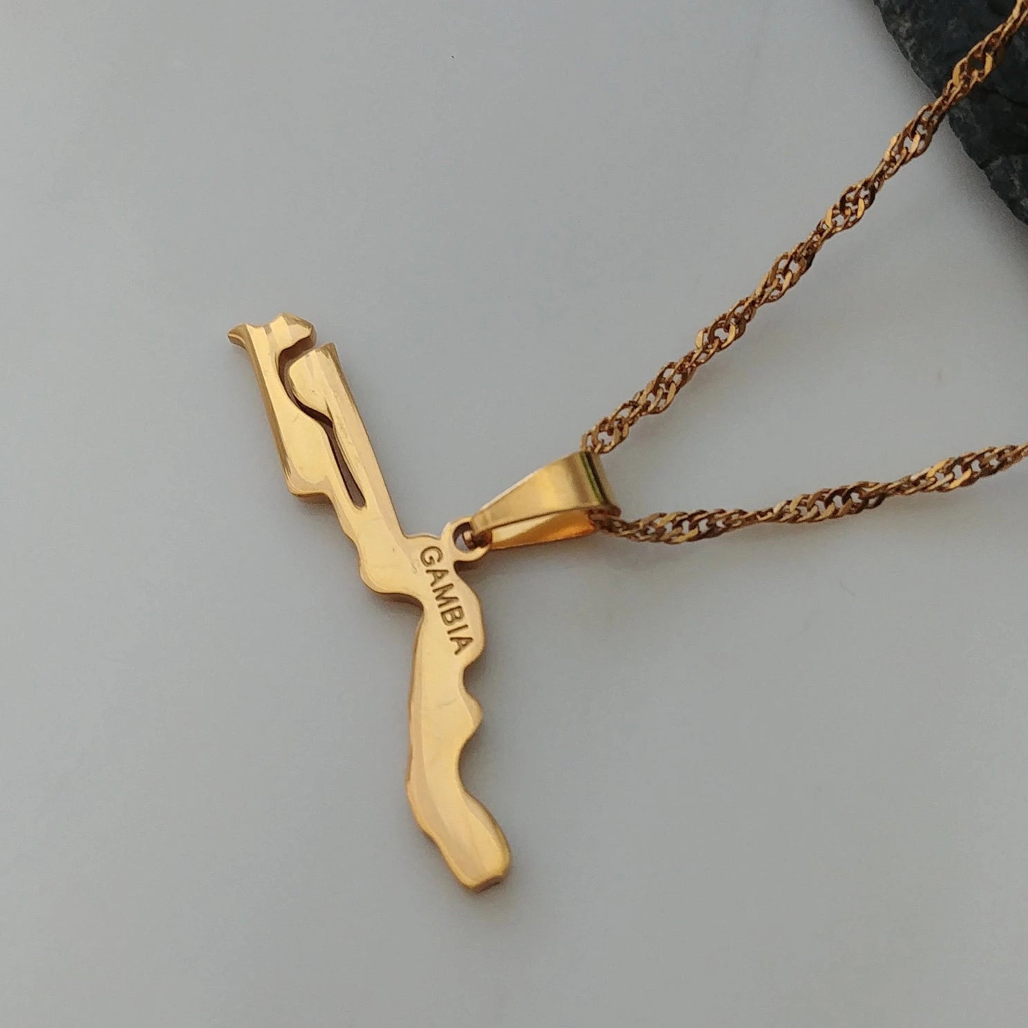 Gambia Map Pendant - Iṣura