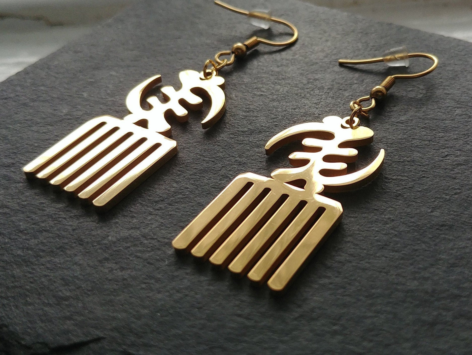 Gye Nyame Duafe Drop Earrings - Iṣura